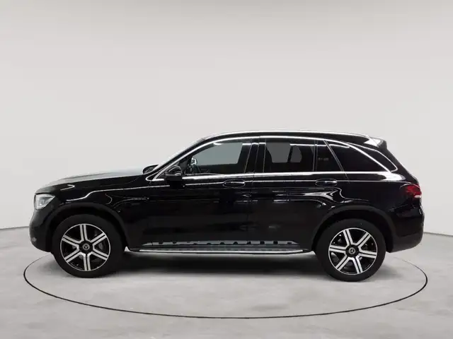 Mercedes-Benz GLC view 6