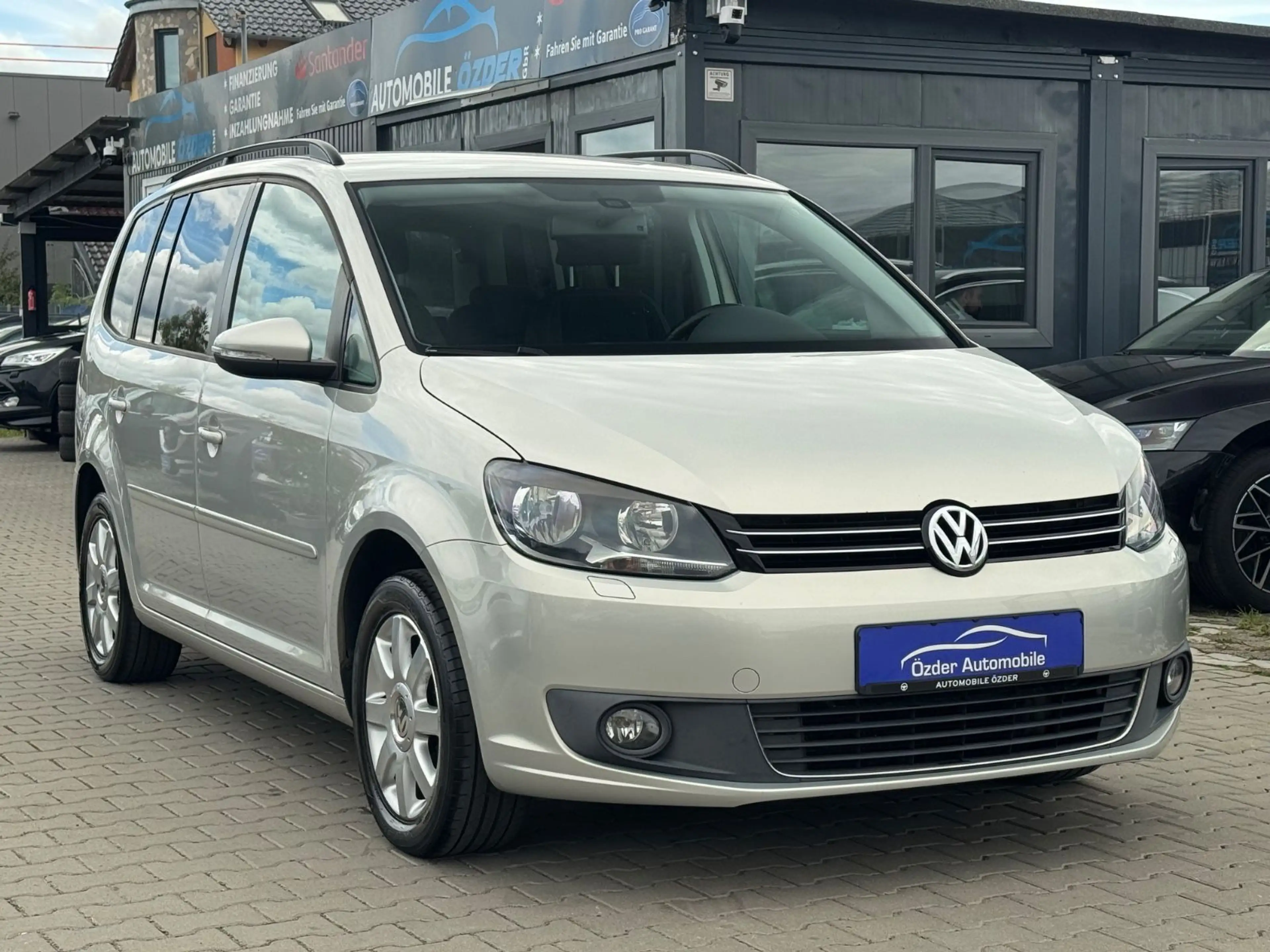 Volkswagen Touran 1.6 TDI Comfortline+Garantie+7.Sitzer+ — photo 4