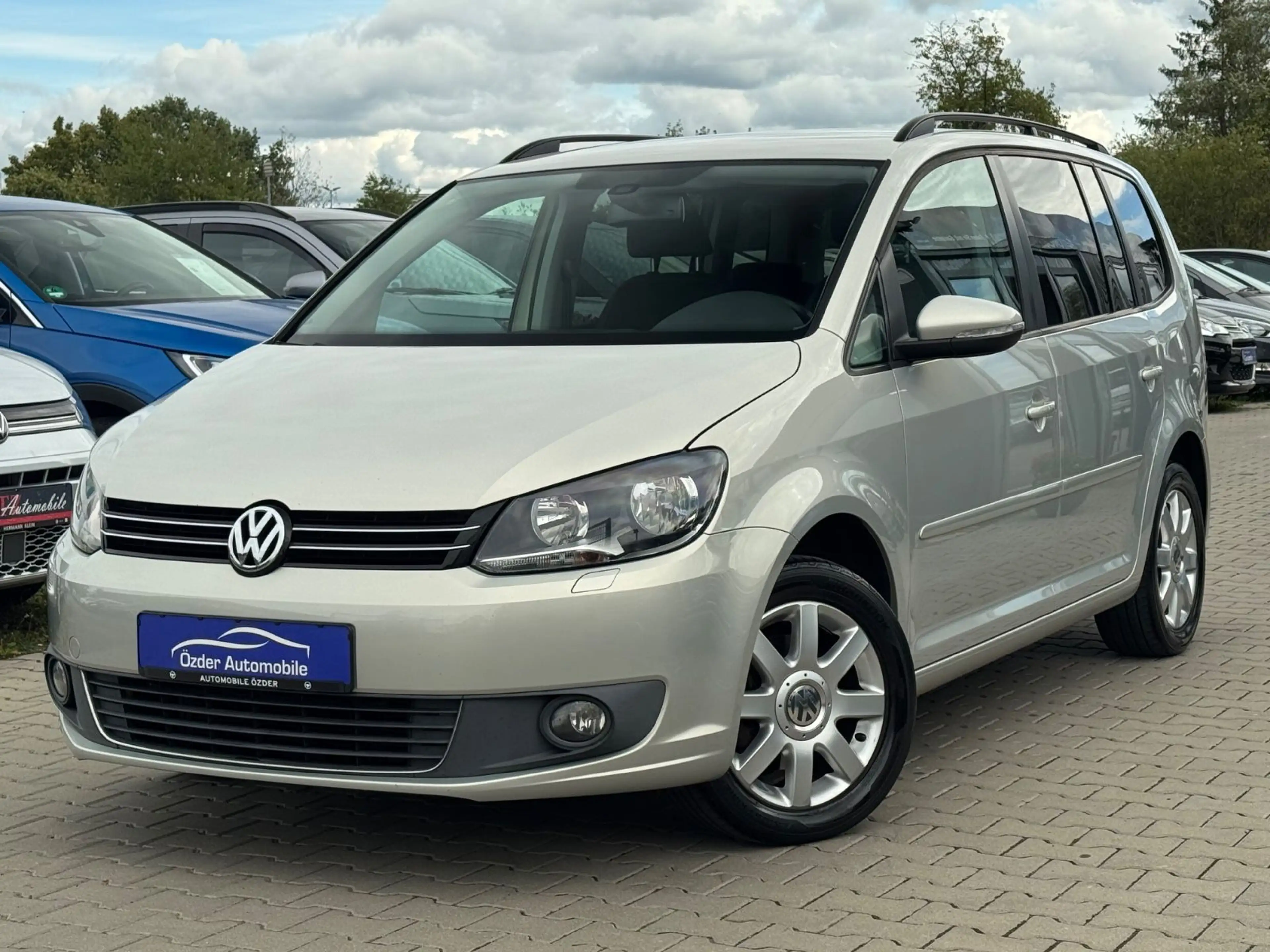 Volkswagen Touran 1.6 TDI Comfortline+Garantie+7.Sitzer+ — photo 3