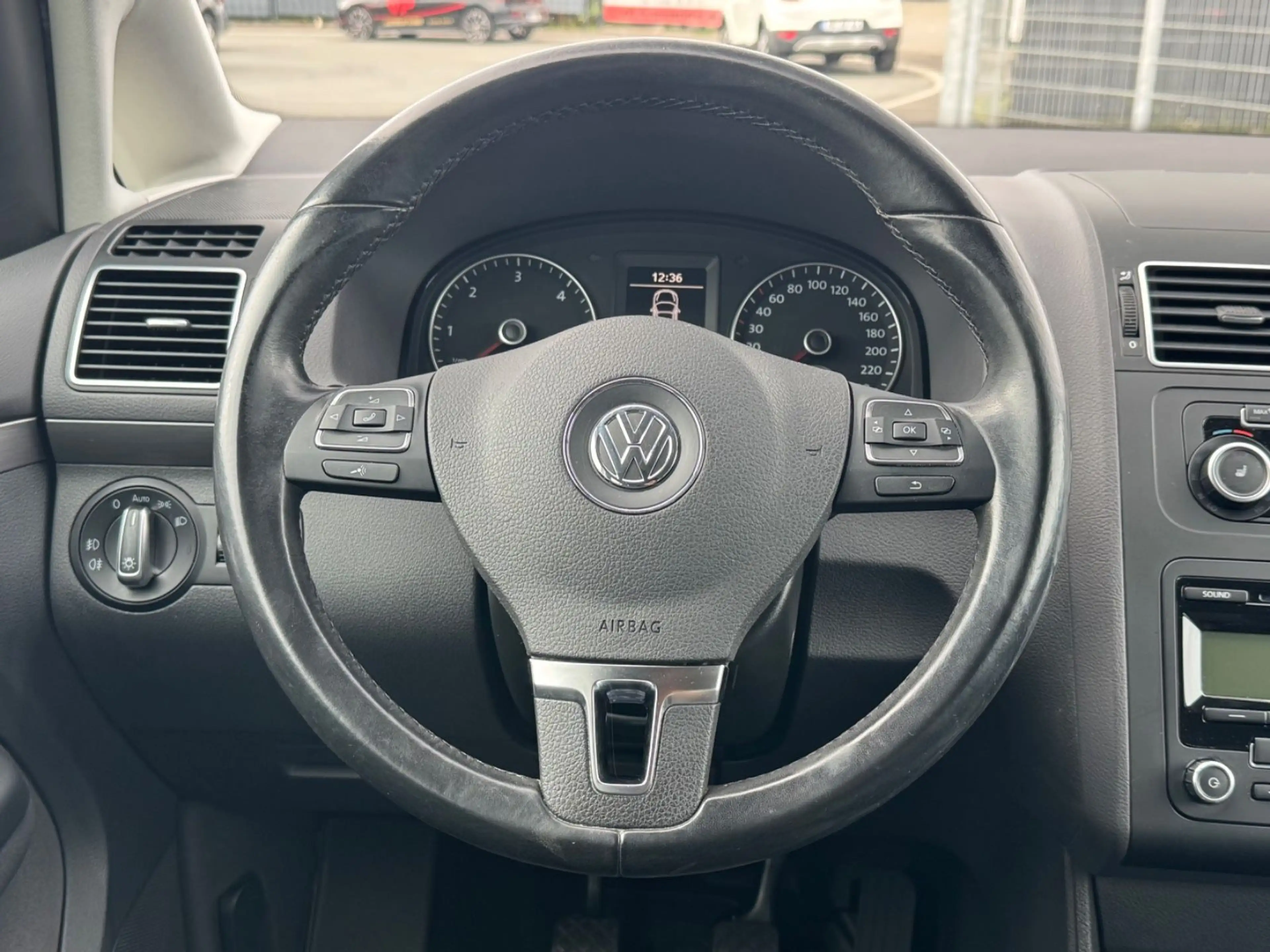 Volkswagen Touran 1.6 TDI Comfortline+Garantie+7.Sitzer+ — photo 11