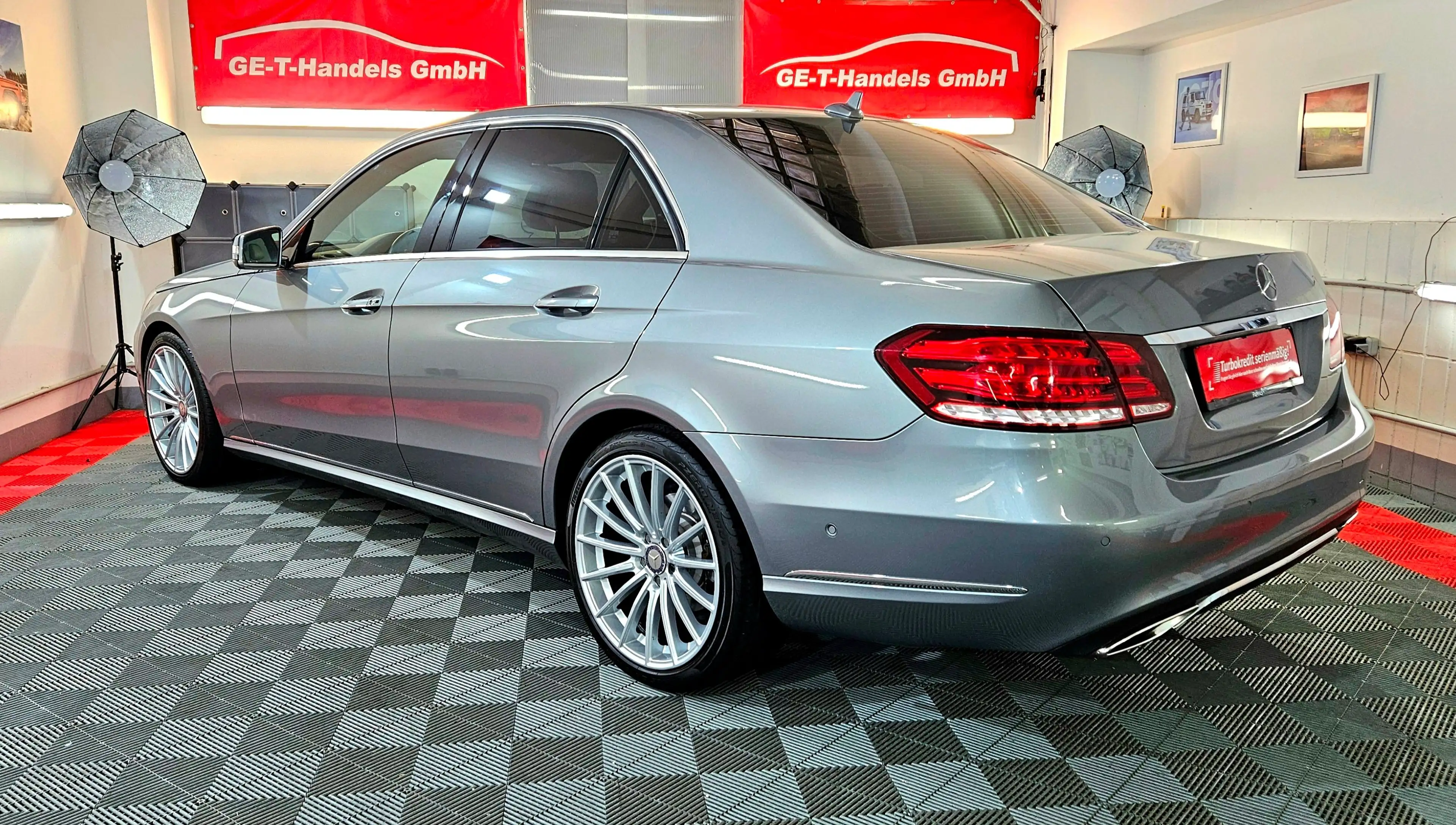 Mercedes-Benz E 250 CDI 4MATIC Avantgarde Edition Plus Aut. 1.Besitz — photo 12