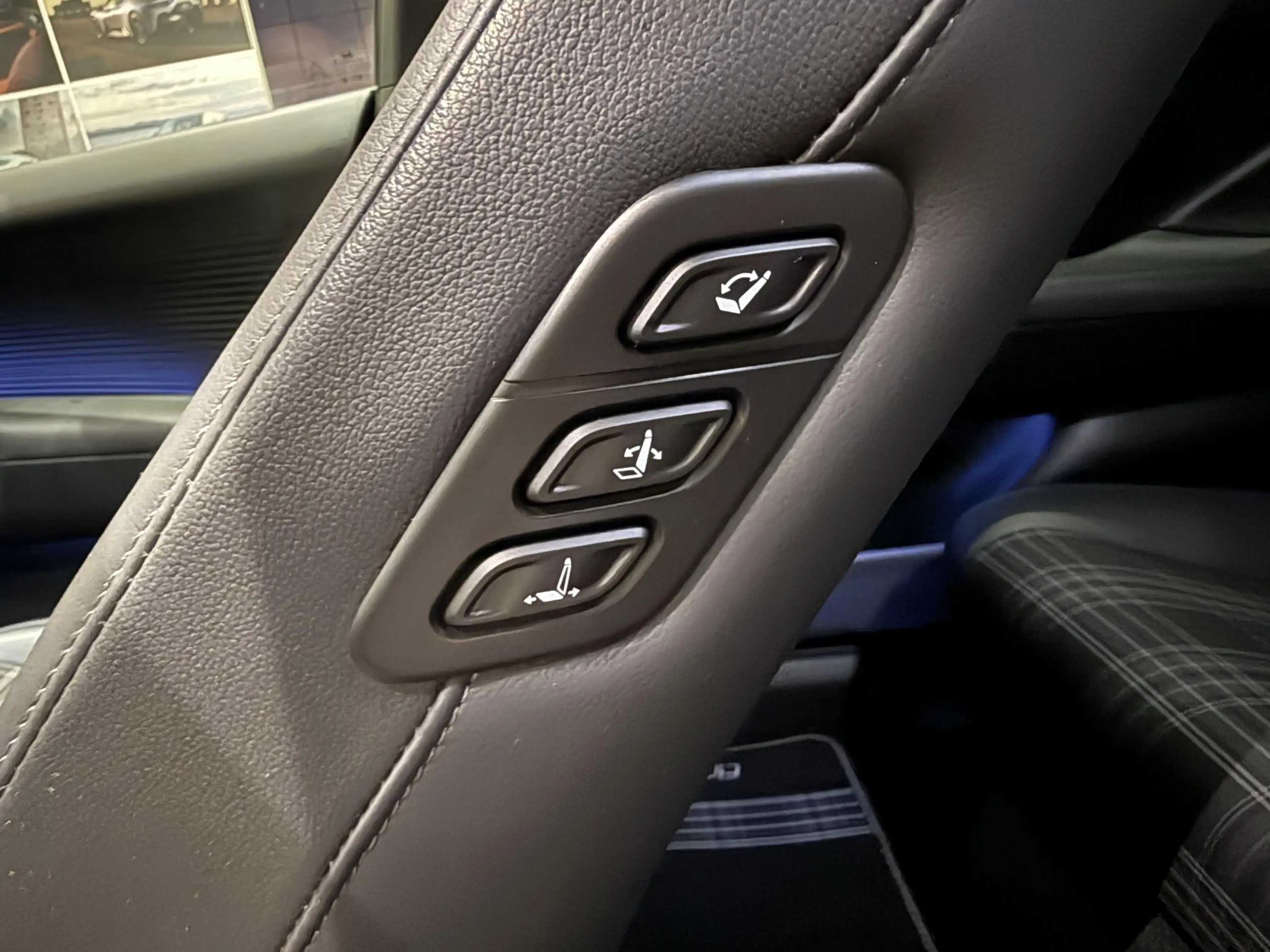 Hyundai IONIQ 6 First Edition AWD 77.4 kWh | Schuifdak | Trekhaak — photo 17