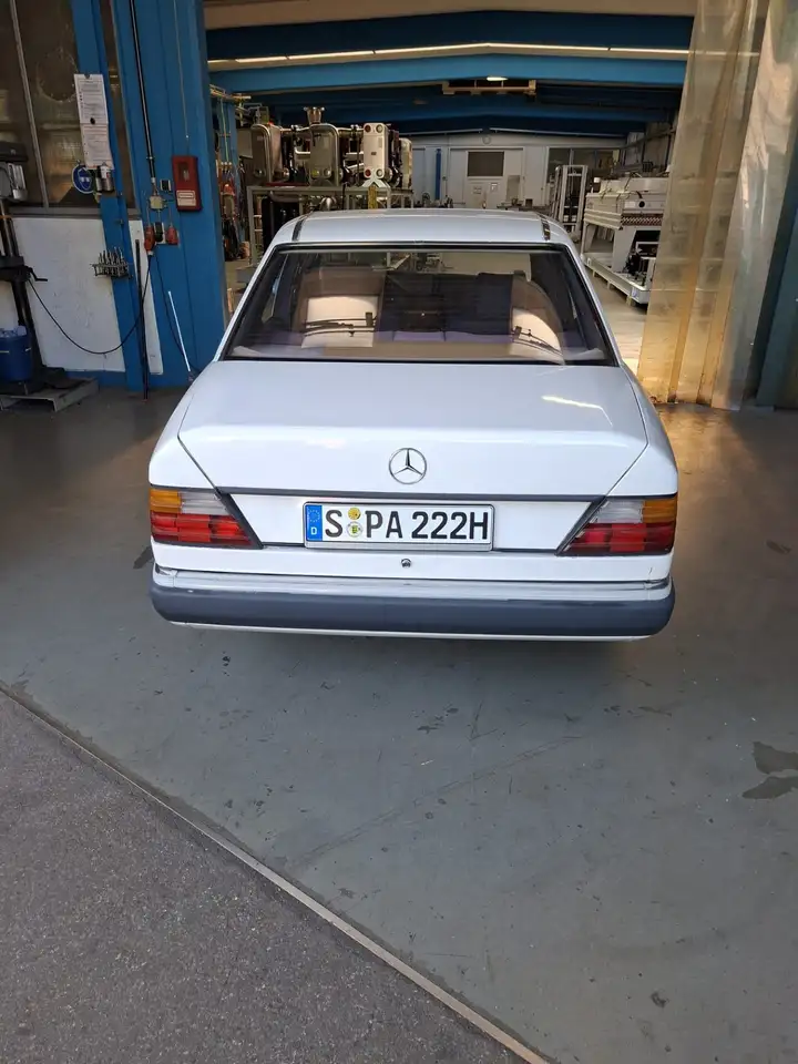 Mercedes-Benz 200 w124, foto 1