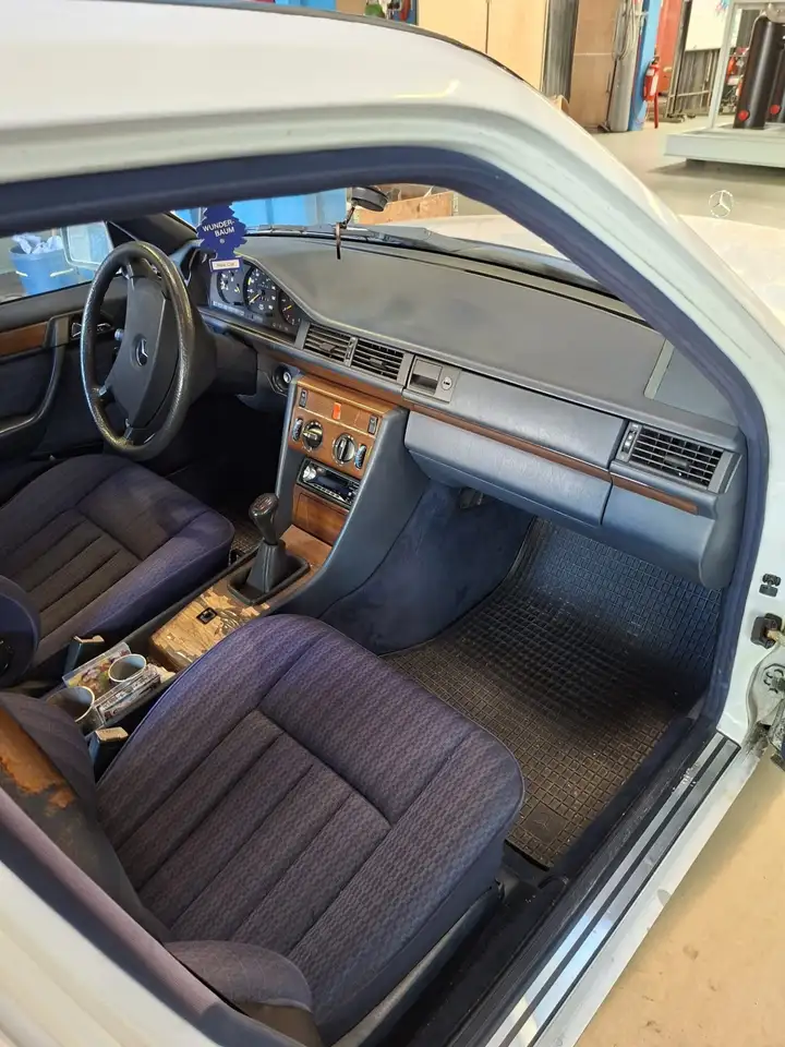 Mercedes-Benz 200 w124, foto 9