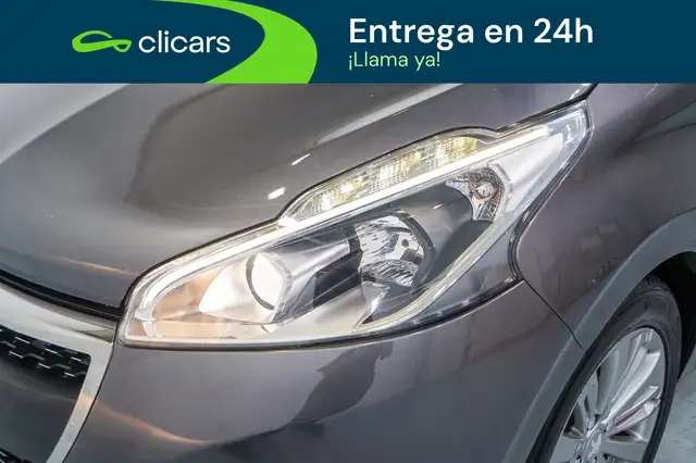 Peugeot 208 view 10