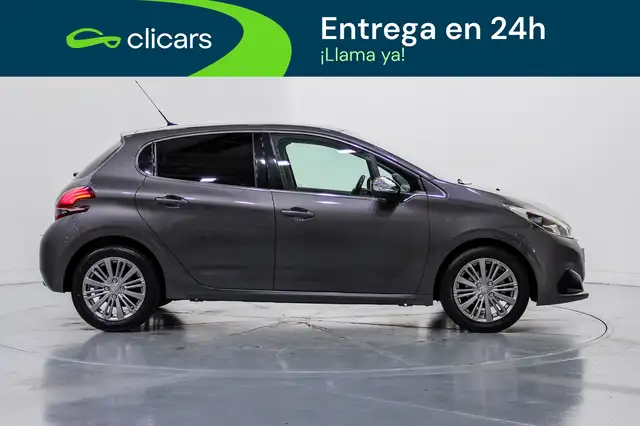 Peugeot 208 view 7