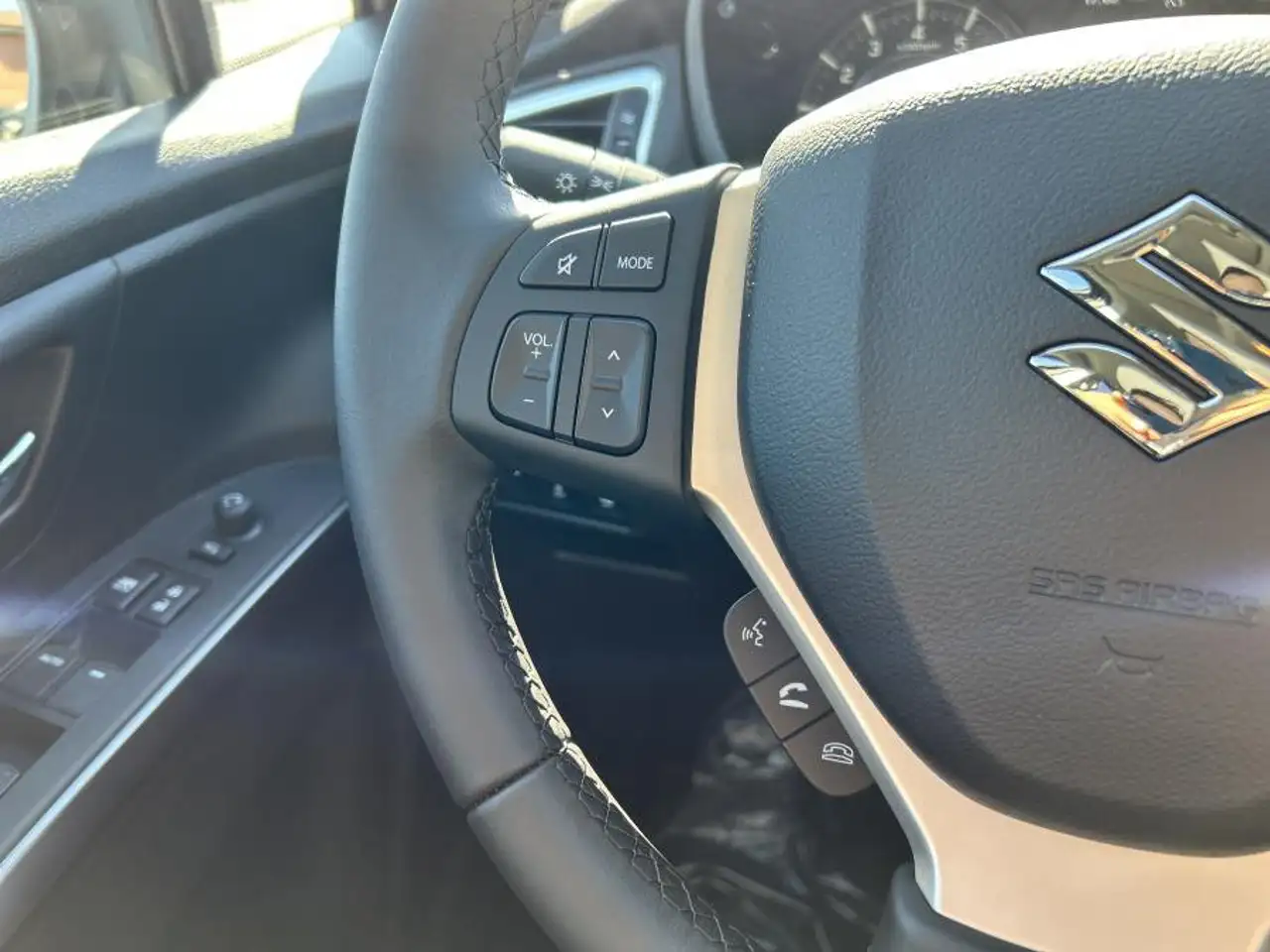 Suzuki S-Cross 1.4 Hybrid 4WD AllGrip Top+ TETTO 4X4 PRONTA CONSEGNA, миниатюра 20