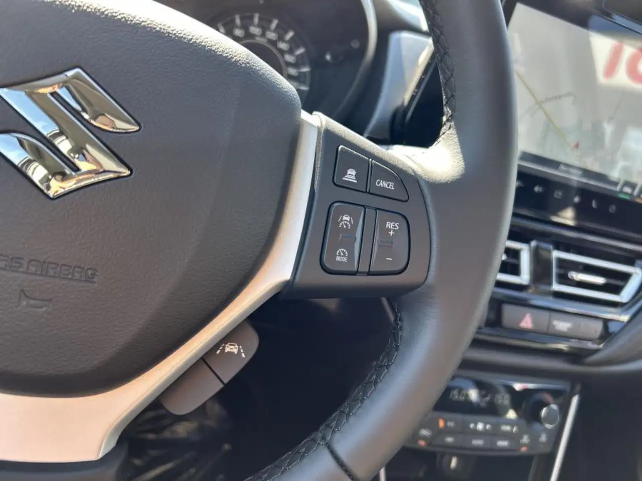 Suzuki S-Cross 1.4 Hybrid 4WD AllGrip Top+ TETTO 4X4 PRONTA CONSEGNA, миниатюра 19