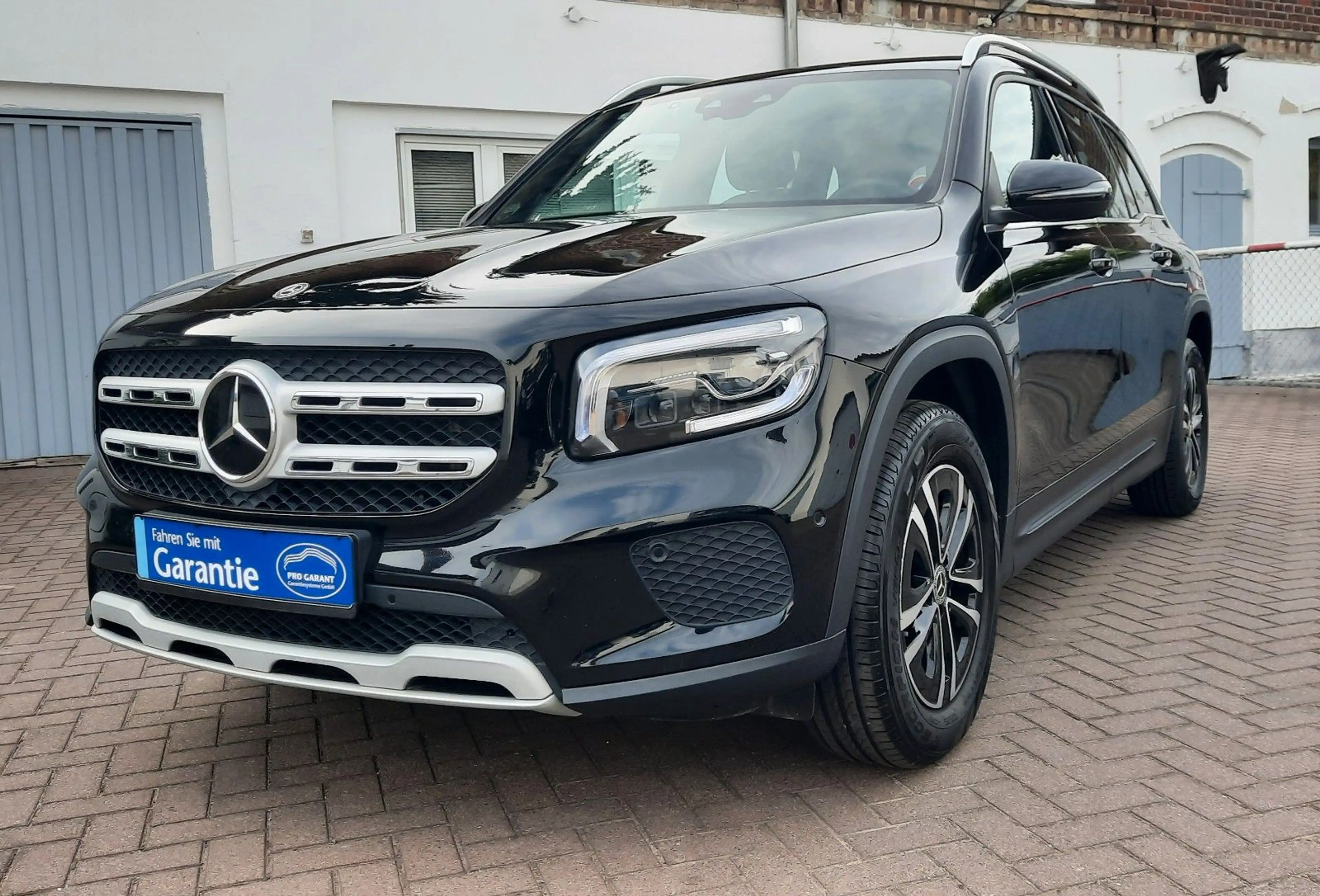 Mercedes-Benz GLB 200 / 7Sitzer/Distronic Plus/AHK/1Hand/Spur — photo 2