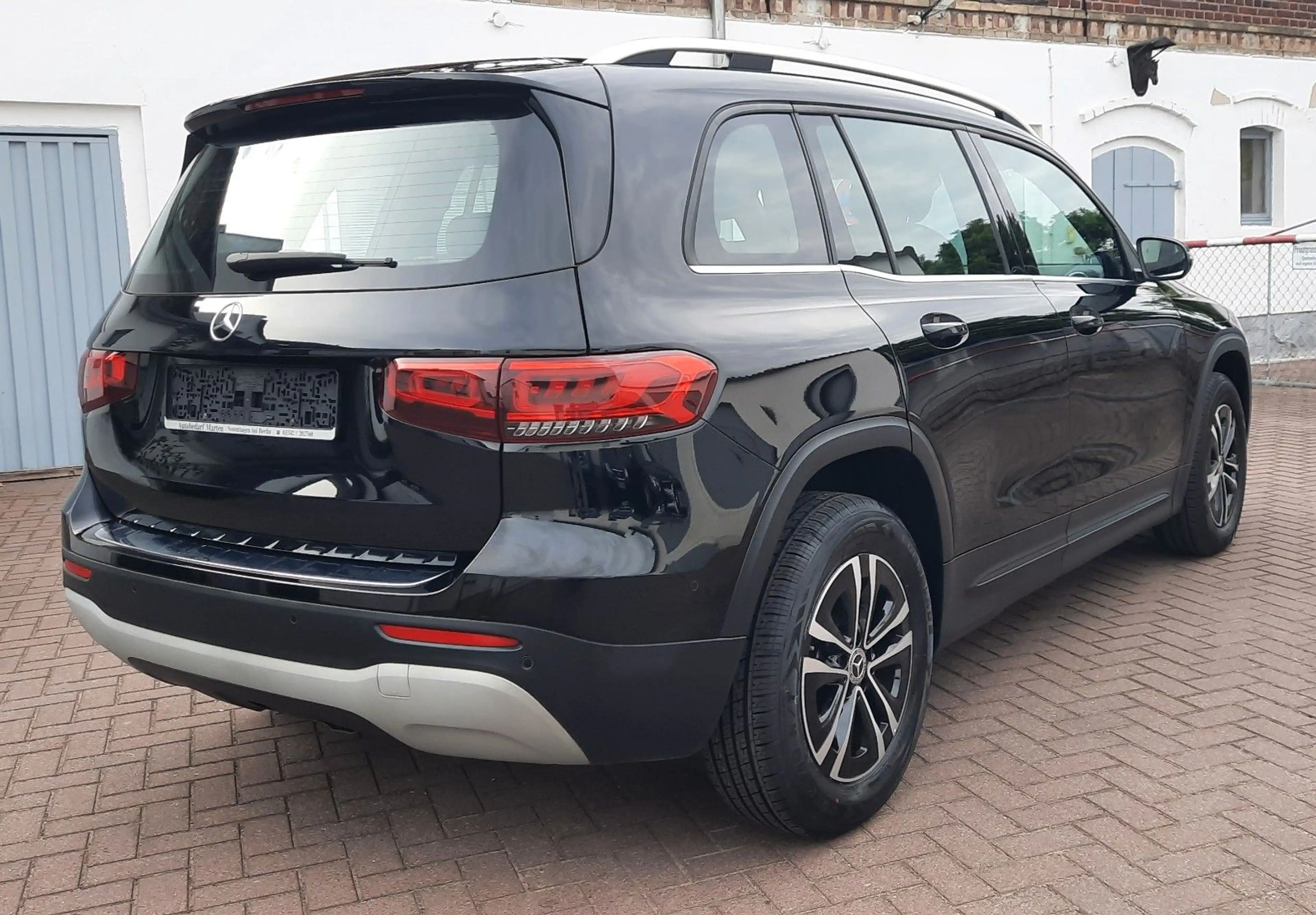 Mercedes-Benz GLB 200 / 7Sitzer/Distronic Plus/AHK/1Hand/Spur — photo 10