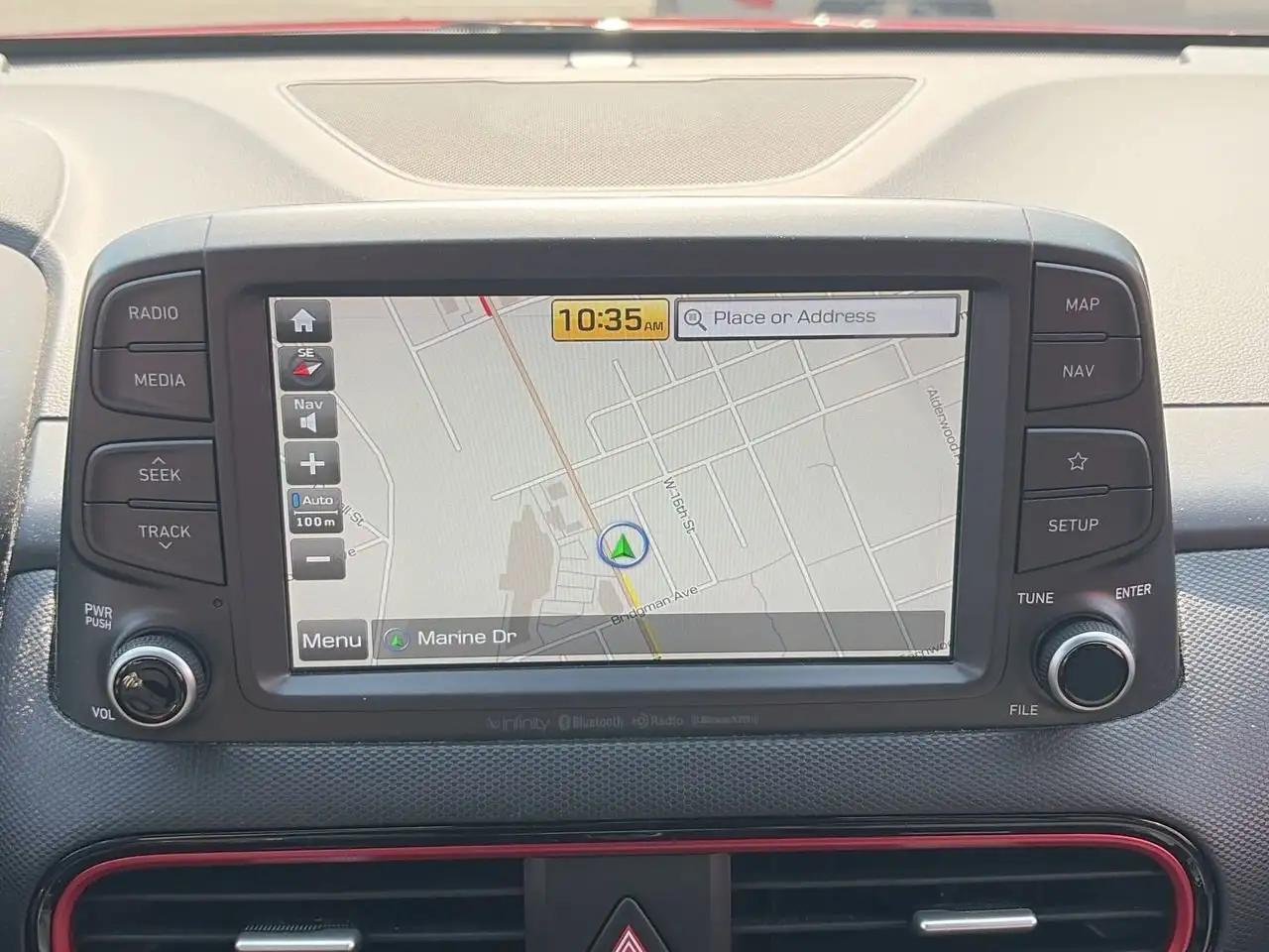 Hyundai KONA снимка Hyundai KONA