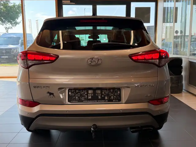 Hyundai Tucson view 9