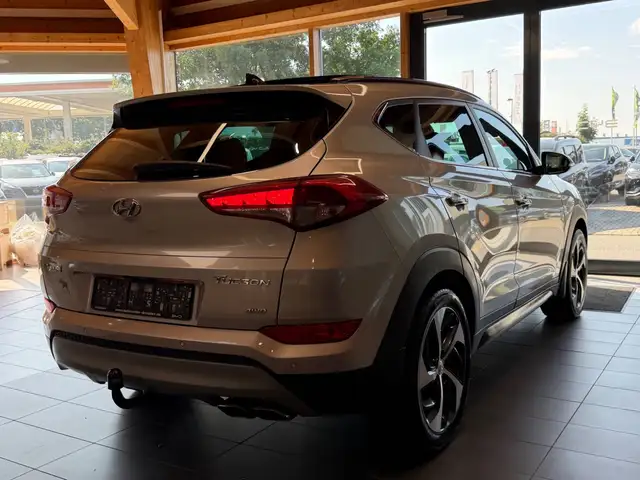 Hyundai Tucson view 8