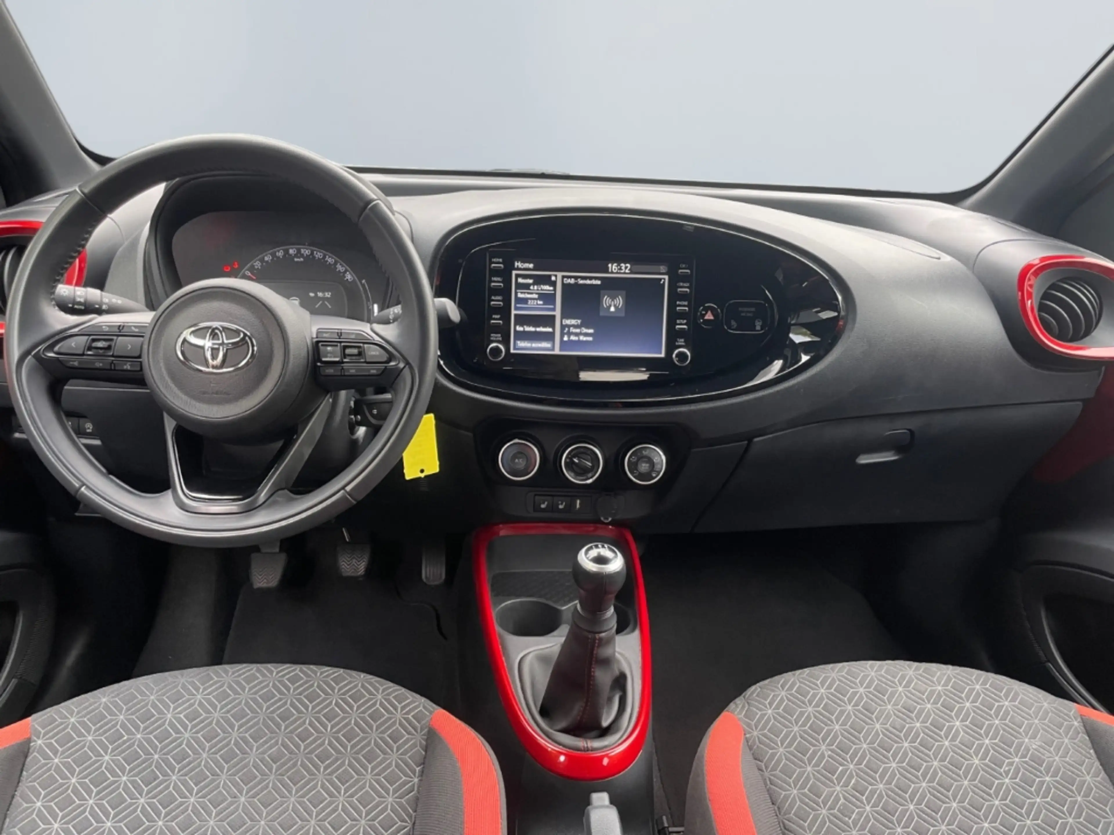 Toyota Aygo X Pulse *ACC*CarPlay*SHZ*Kamera*DAB*Bi-Tone* — photo 11