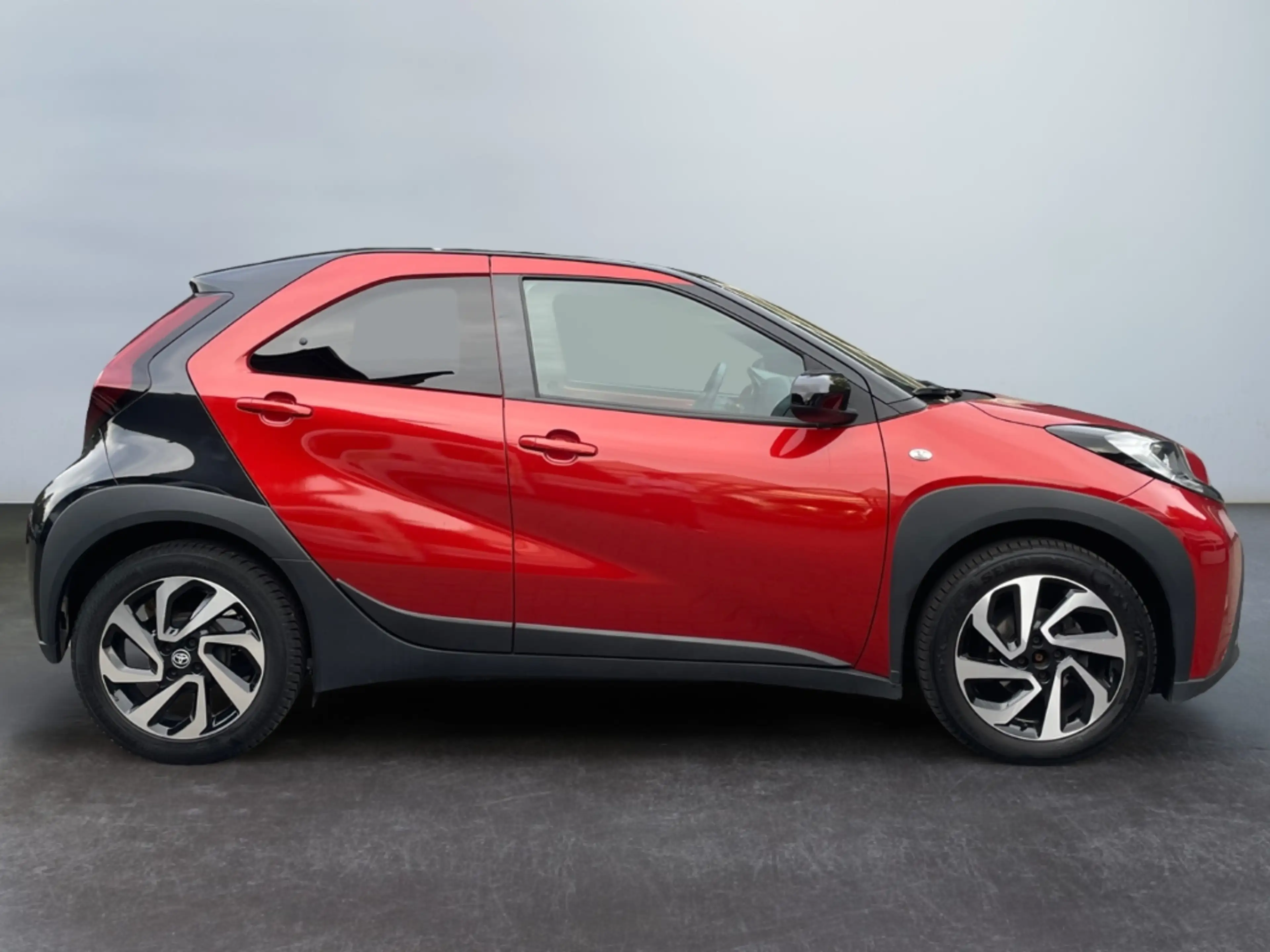 Toyota Aygo X Pulse *ACC*CarPlay*SHZ*Kamera*DAB*Bi-Tone* — photo 10