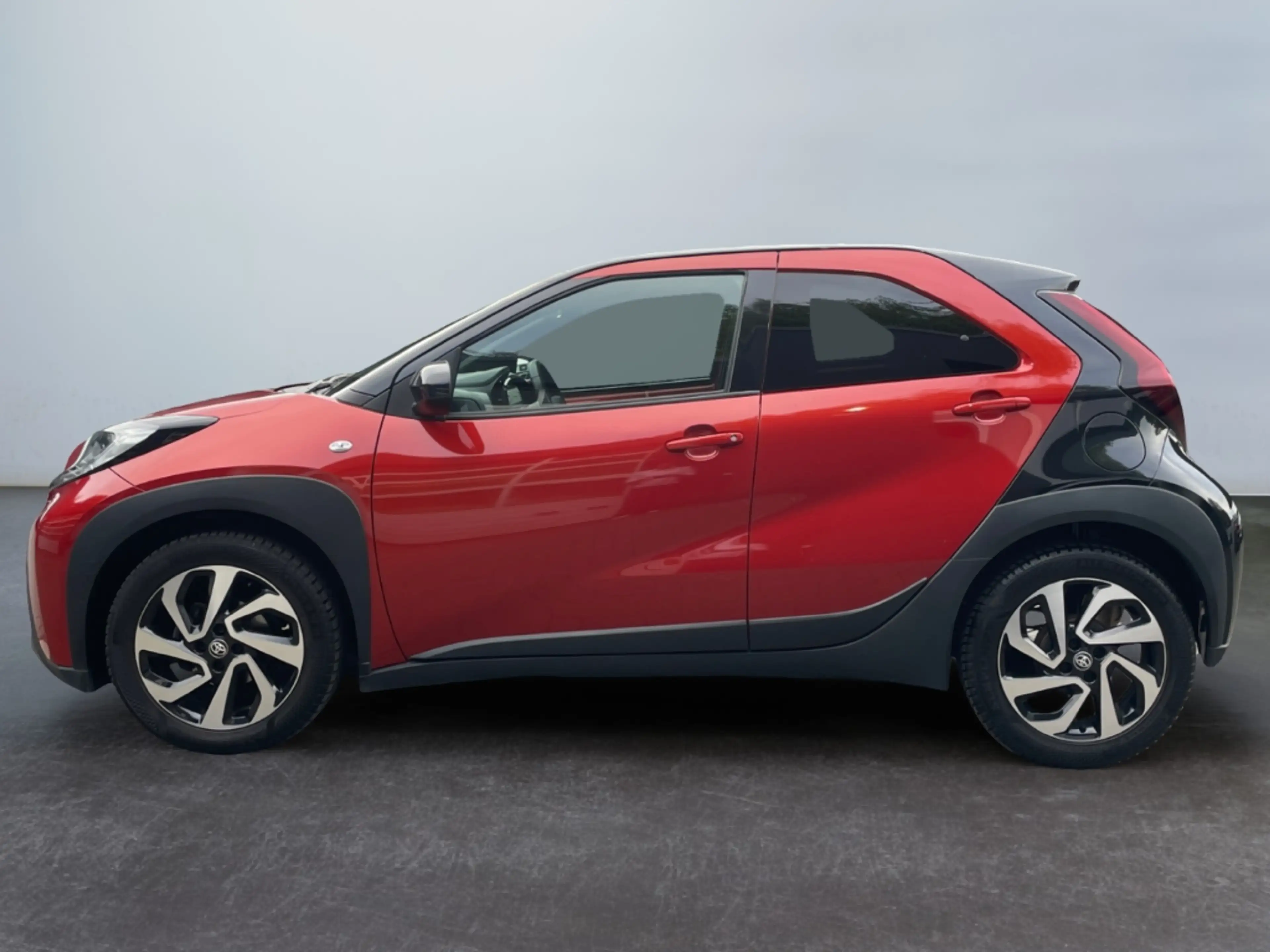 Toyota Aygo X Pulse *ACC*CarPlay*SHZ*Kamera*DAB*Bi-Tone* — photo 5