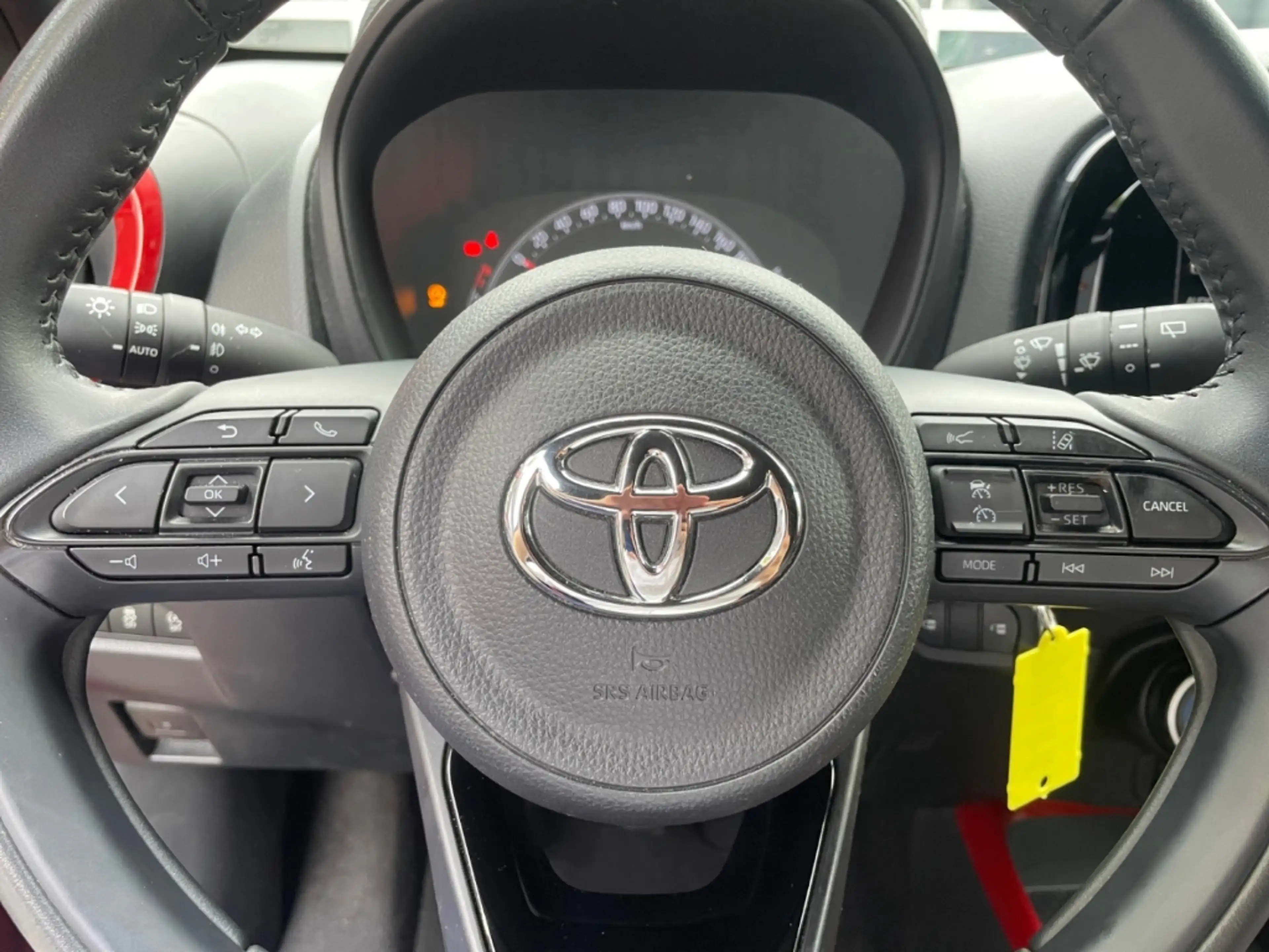 Toyota Aygo X Pulse *ACC*CarPlay*SHZ*Kamera*DAB*Bi-Tone* — photo 13