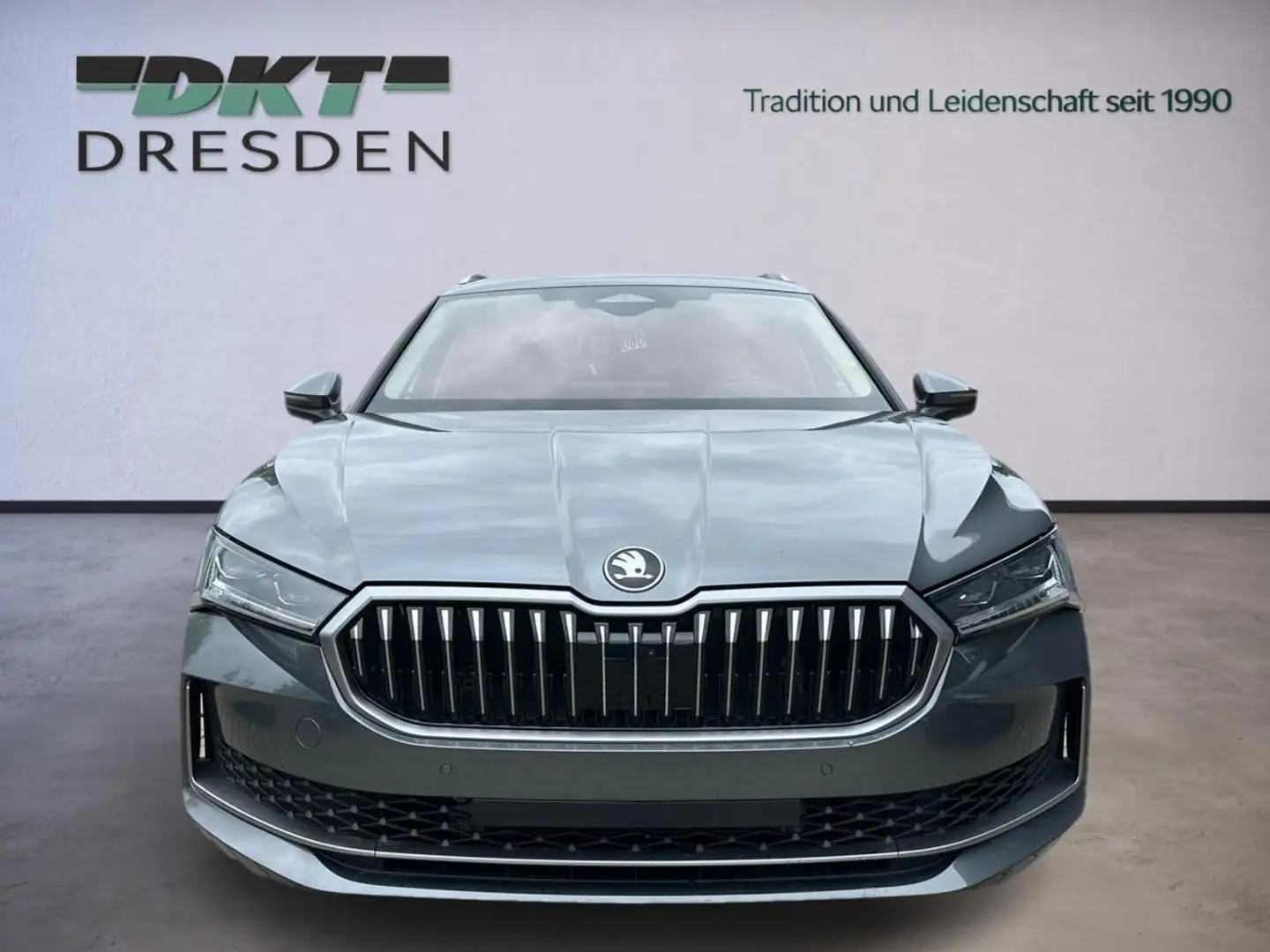 Skoda Superb Superb Combi L&K 2,0 TSI 195 kW 7-Gang-DSG 4x4*sof Grau - 2