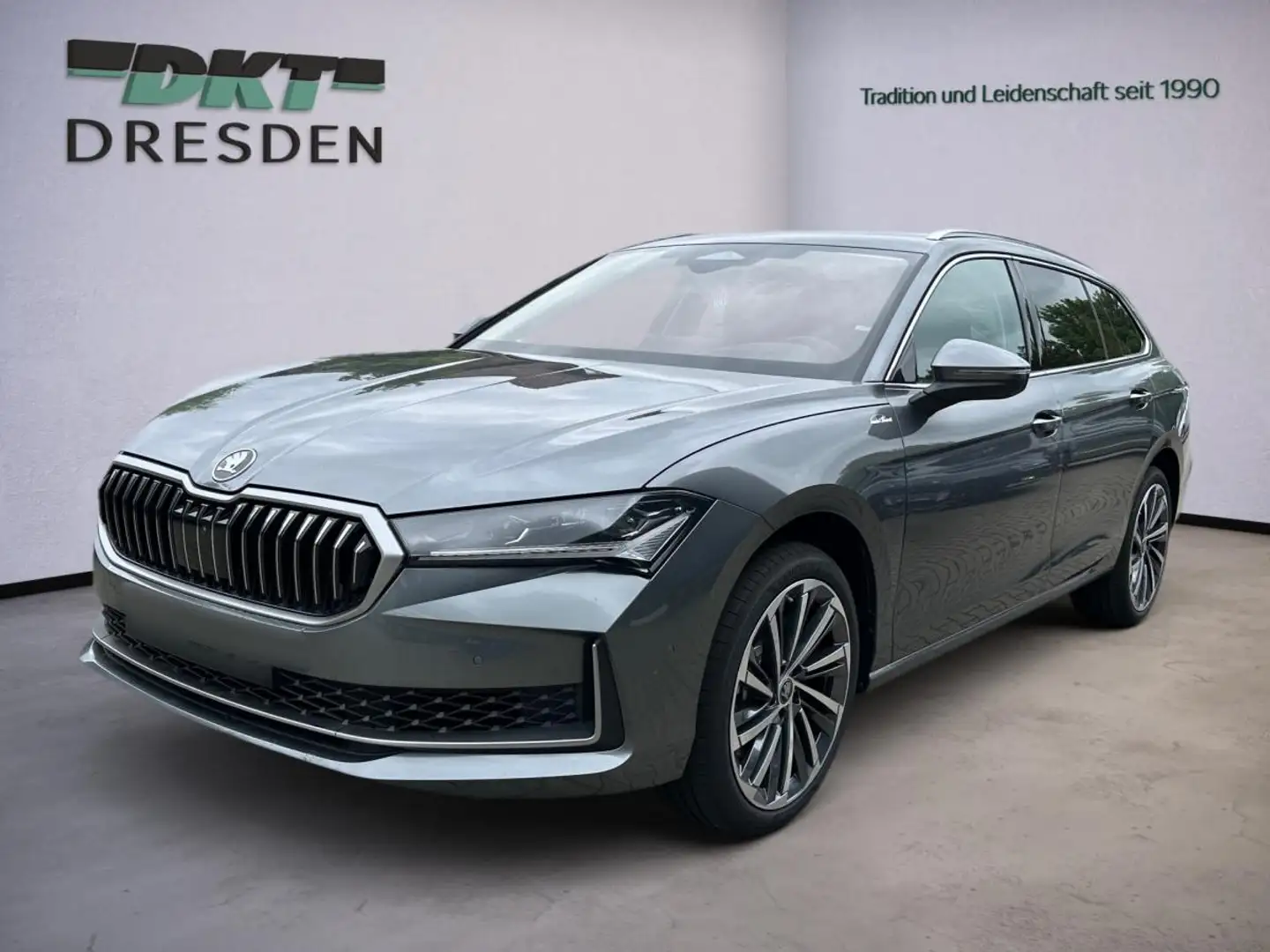 Skoda Superb Superb Combi L&K 2,0 TSI 195 kW 7-Gang-DSG 4x4*sof Grau - 1