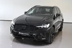 Volvo XC60 B5 Plus Black Edition AWD AHK ACC H&K 21