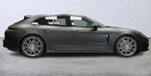 Porsche Panamera view 7