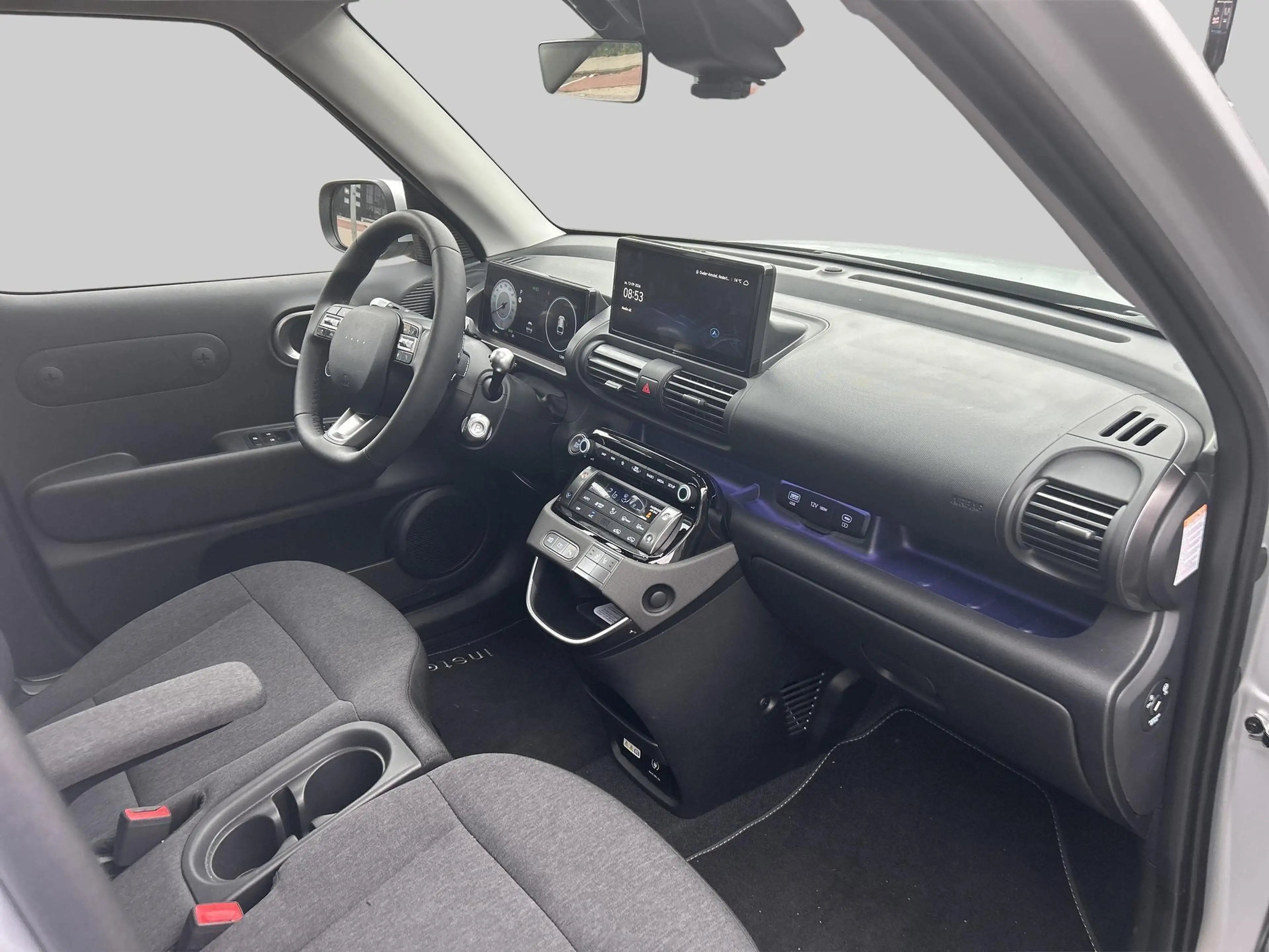 Hyundai Inster Evolve Sky 49 kWh — photo 13