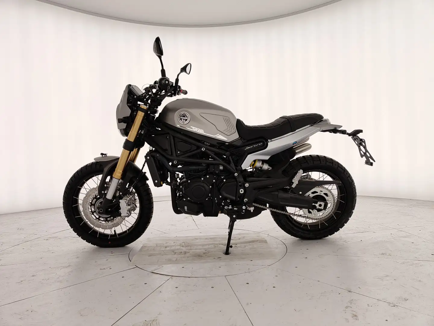 Benelli Leoncino 800 Trail Grigio - 2