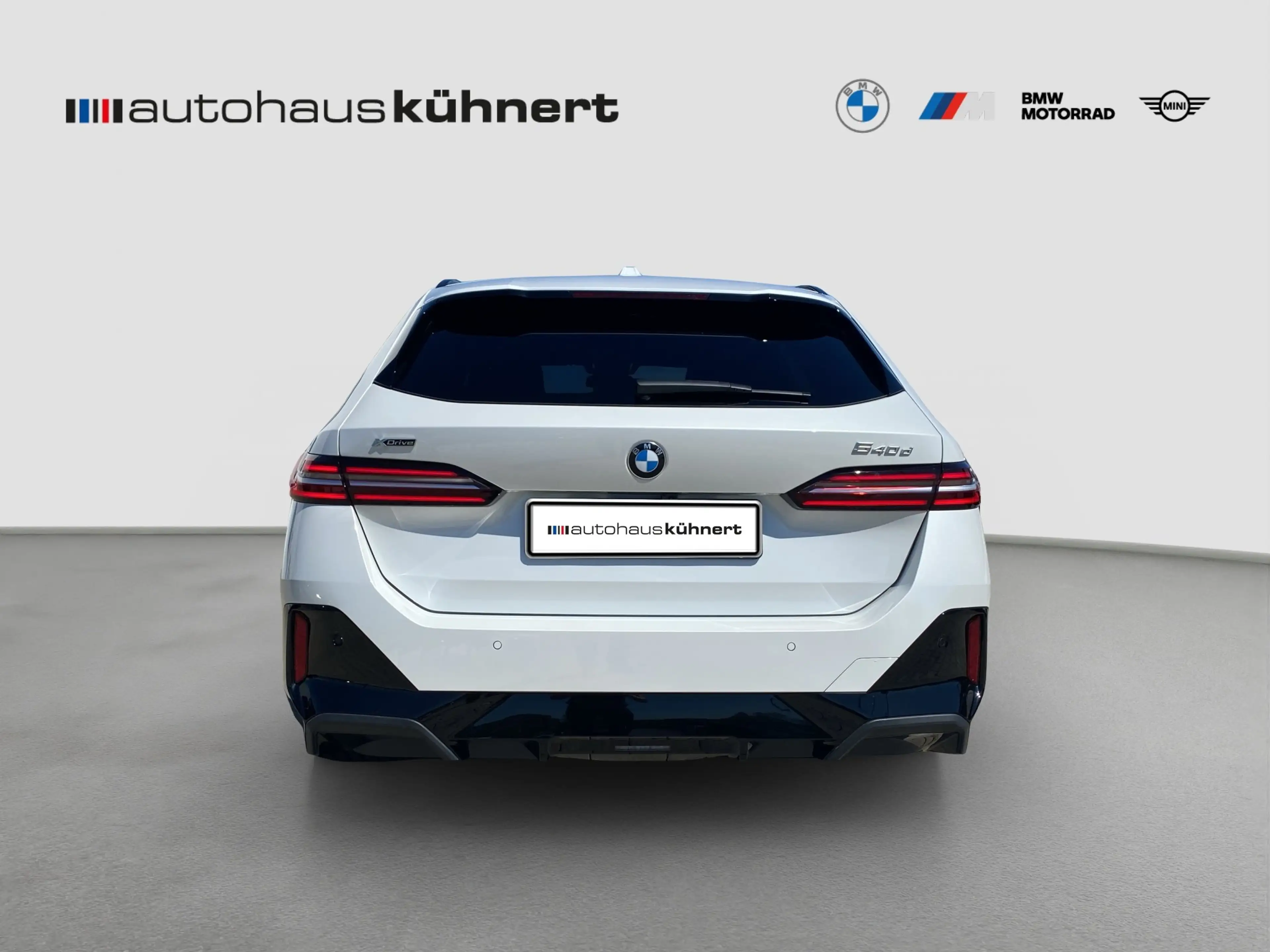 BMW 540 d xDrive Touring ///M-Sport ACC B&W SpurAss — photo 6