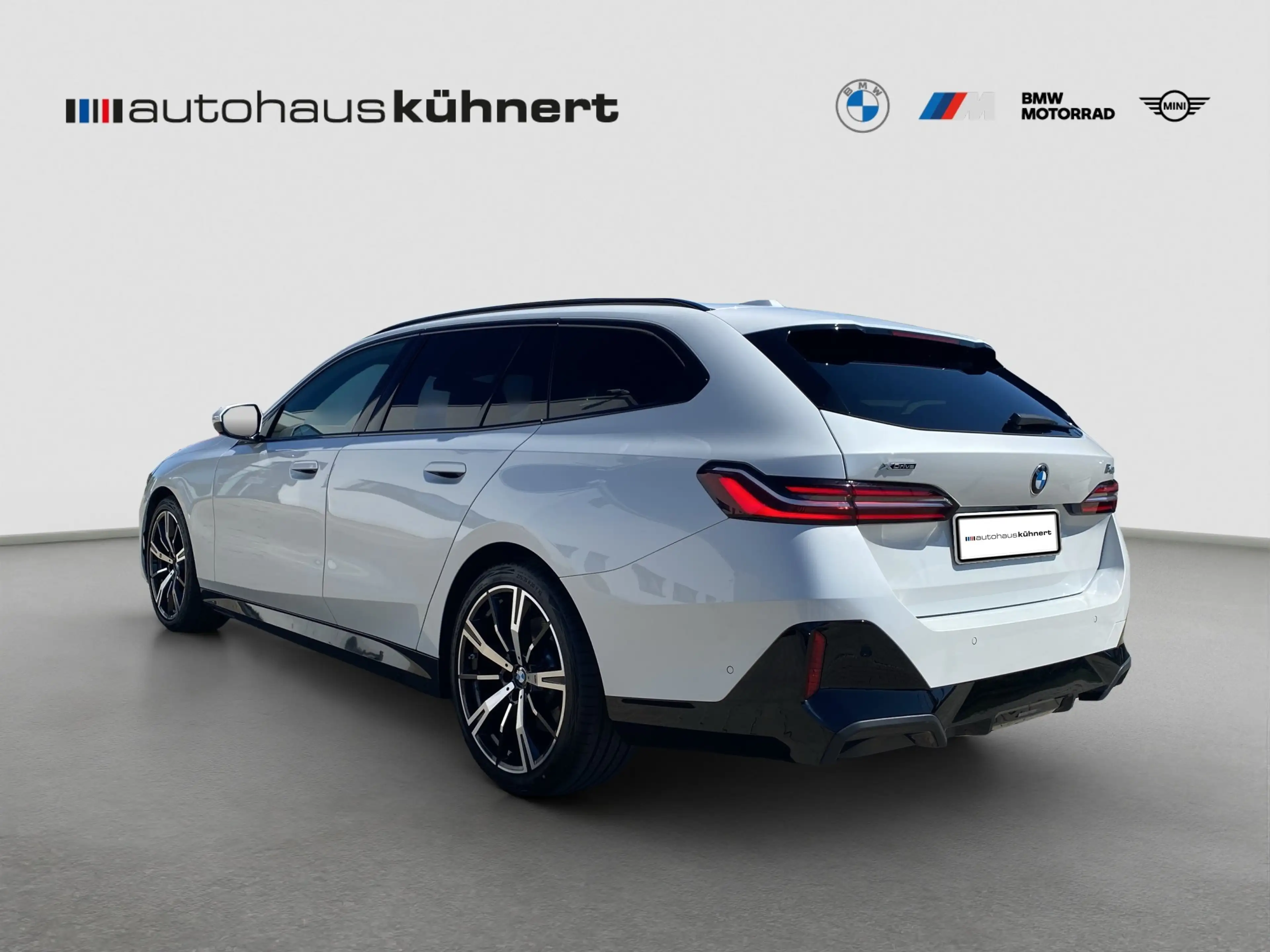 BMW 540 d xDrive Touring ///M-Sport ACC B&W SpurAss — photo 5