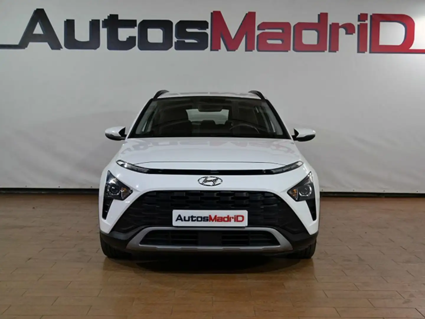 Hyundai BAYON 1.2 MPI Essence Bílá - 2