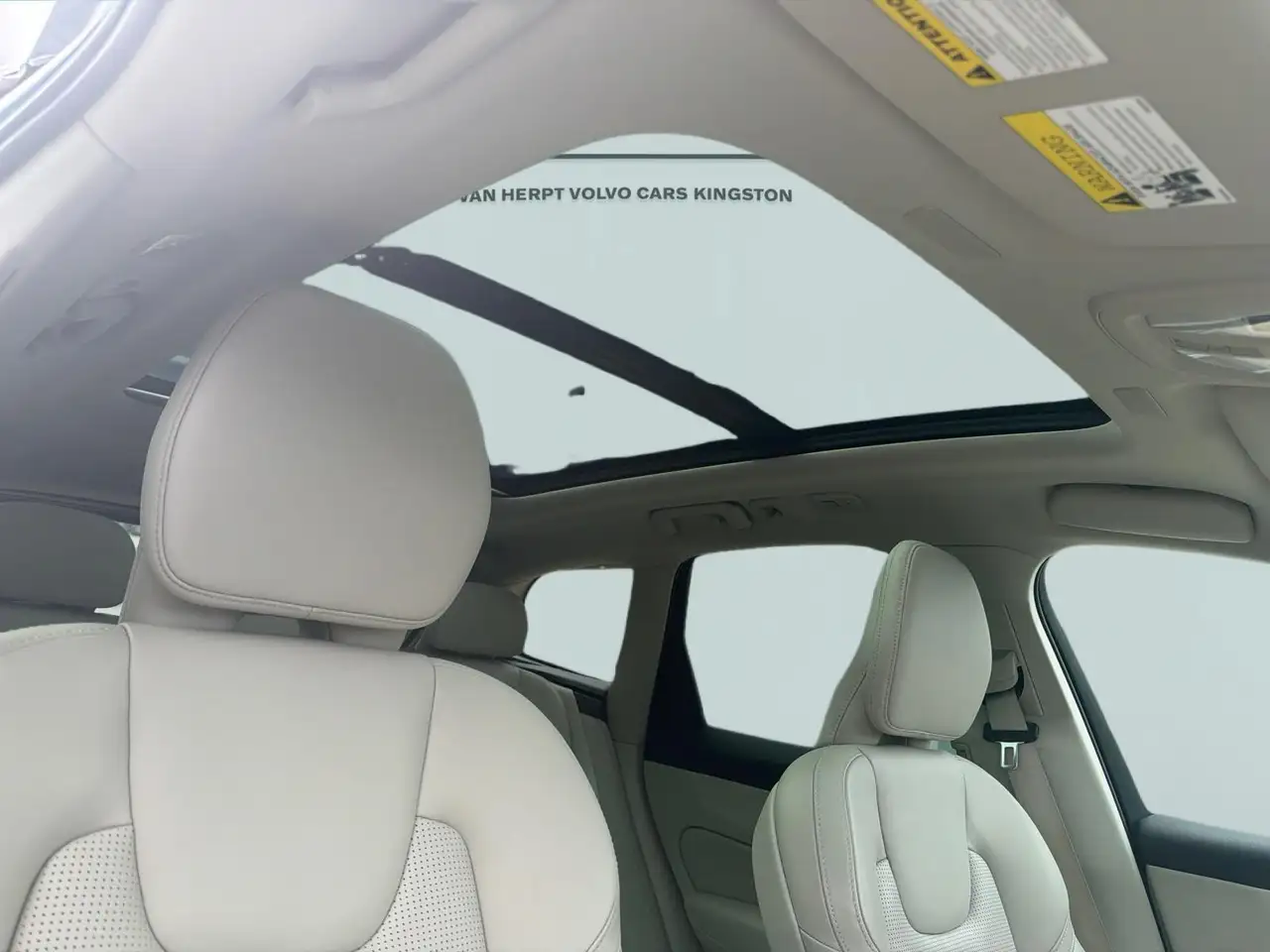 Volvo XC60 снимка Volvo XC60