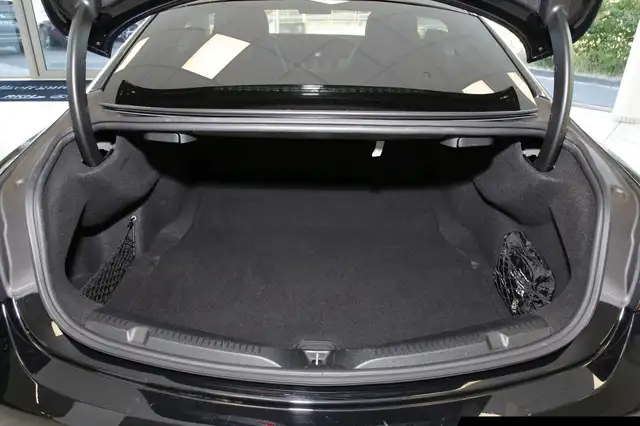 Mercedes-Benz E-Class view 15
