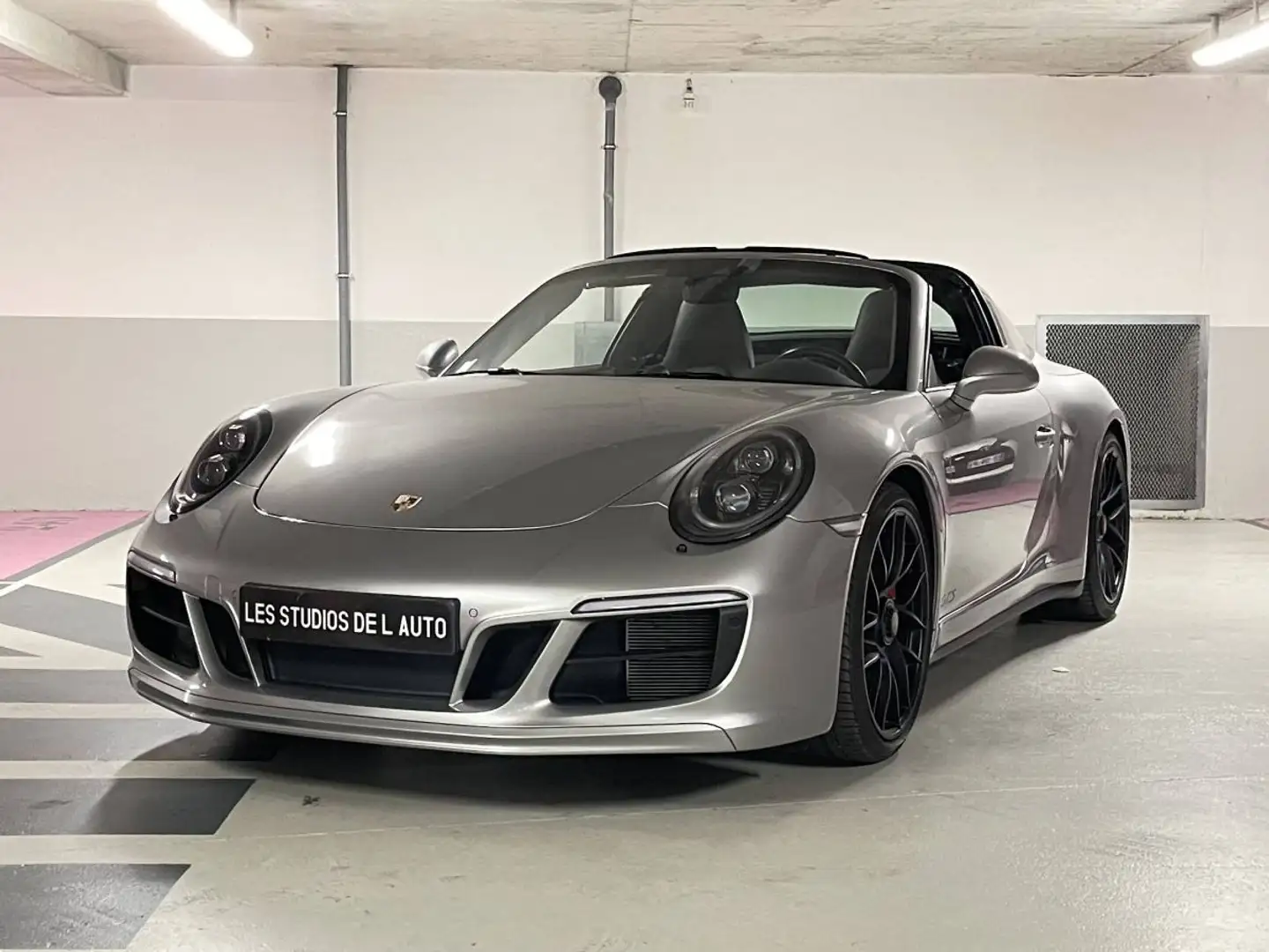 Porsche 991 Targa V (991) 3.0 450ch 4 GTS PDK Gris - 1
