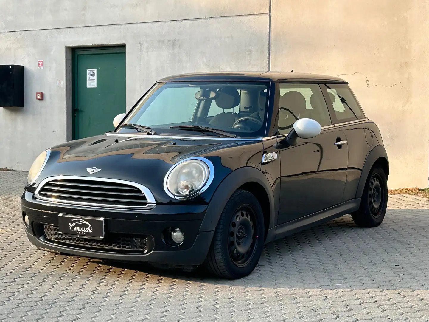 MINI Cooper Mini III R56 2010 Hatchback 1.4 Ray Nero - 1