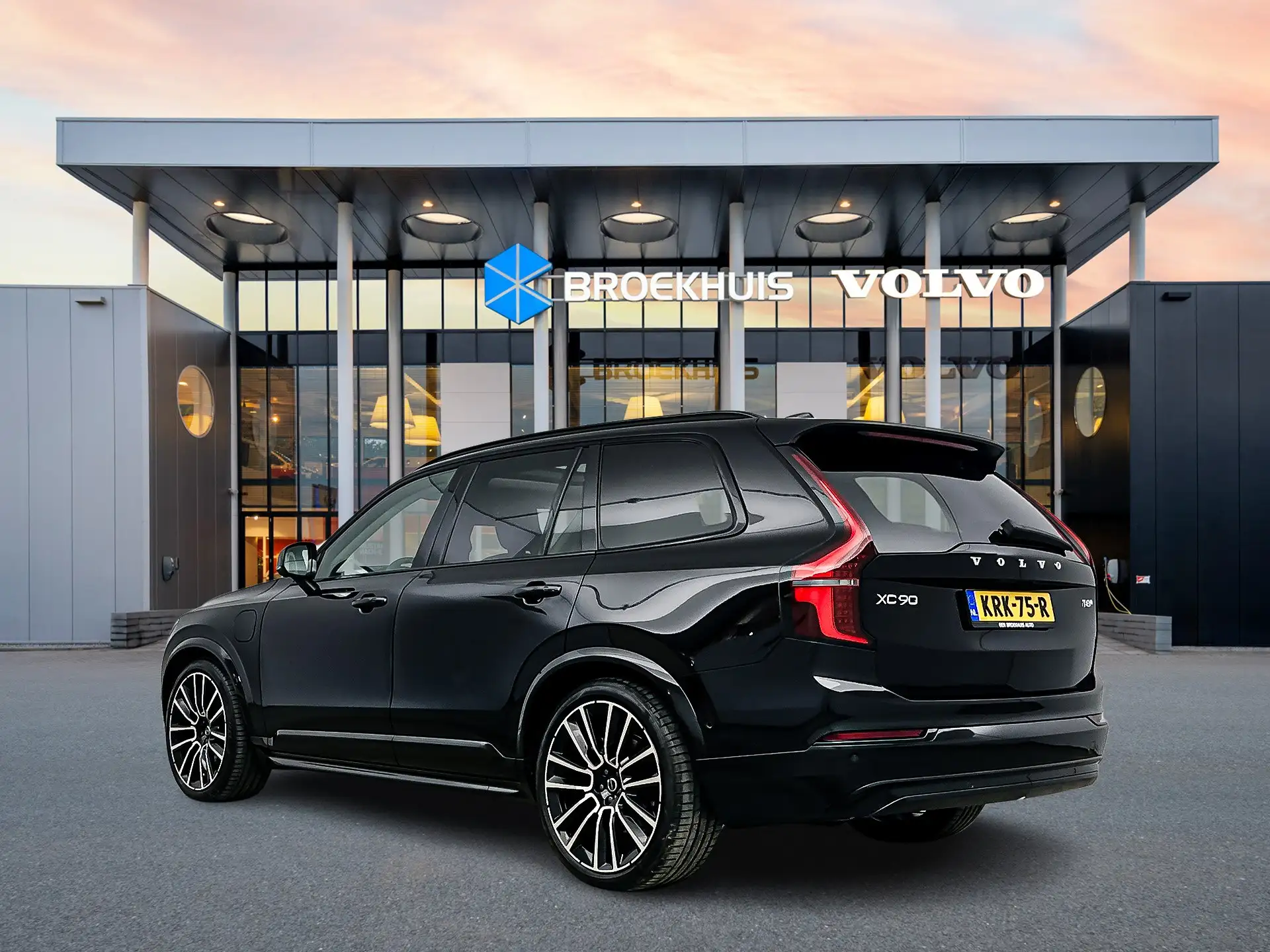 볼보 Volvo XC90 XC90 Plug-in Hybrid 2026 검정 사진 4