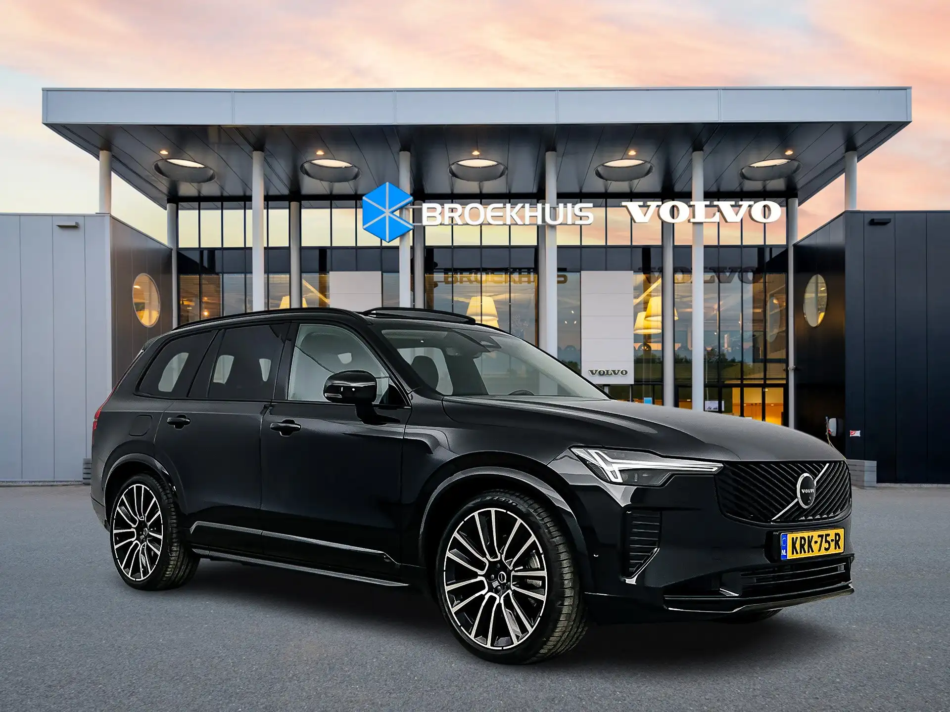 볼보 Volvo XC90 XC90 Plug-in Hybrid 2026 검정 사진 2