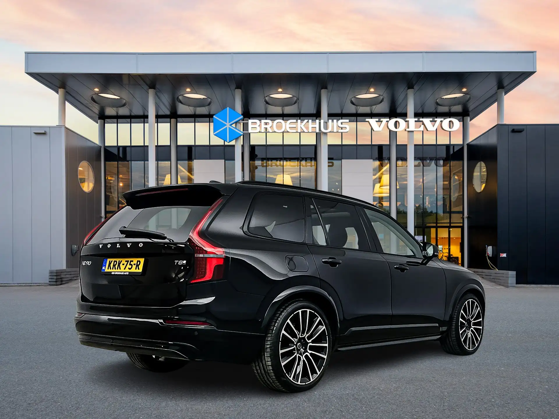볼보 Volvo XC90 XC90 Plug-in Hybrid 2026 검정 사진 3