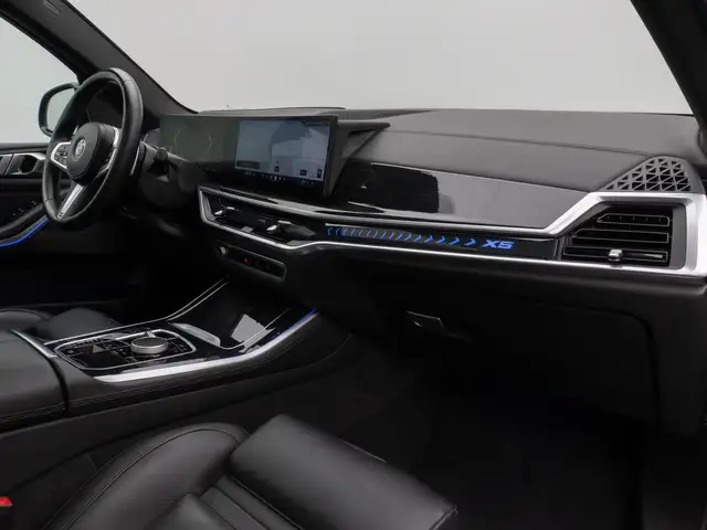 BMW X5 view 23