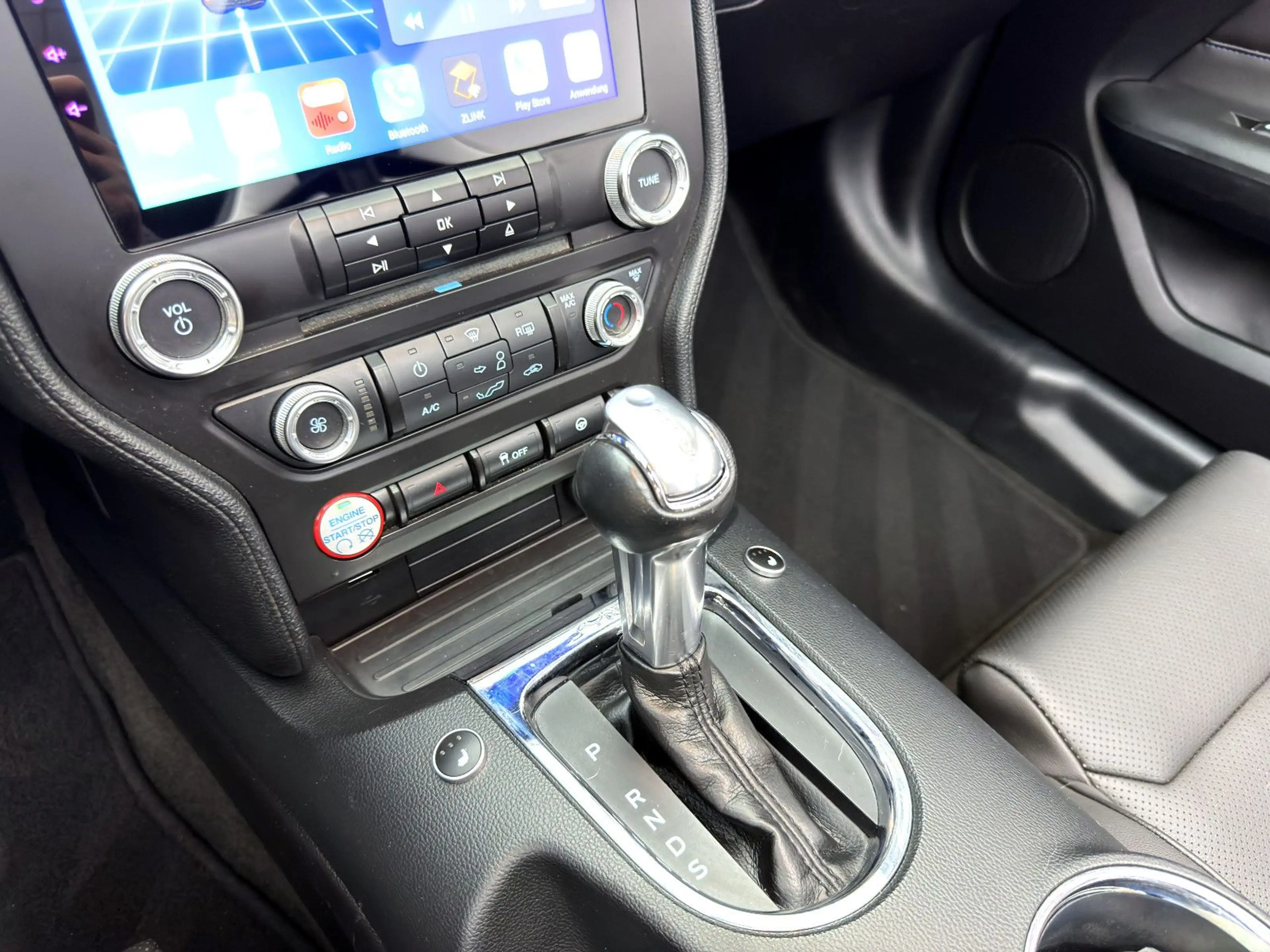 Ford Mustang Cabrio Automatik *Shelby Umbau* — photo 10