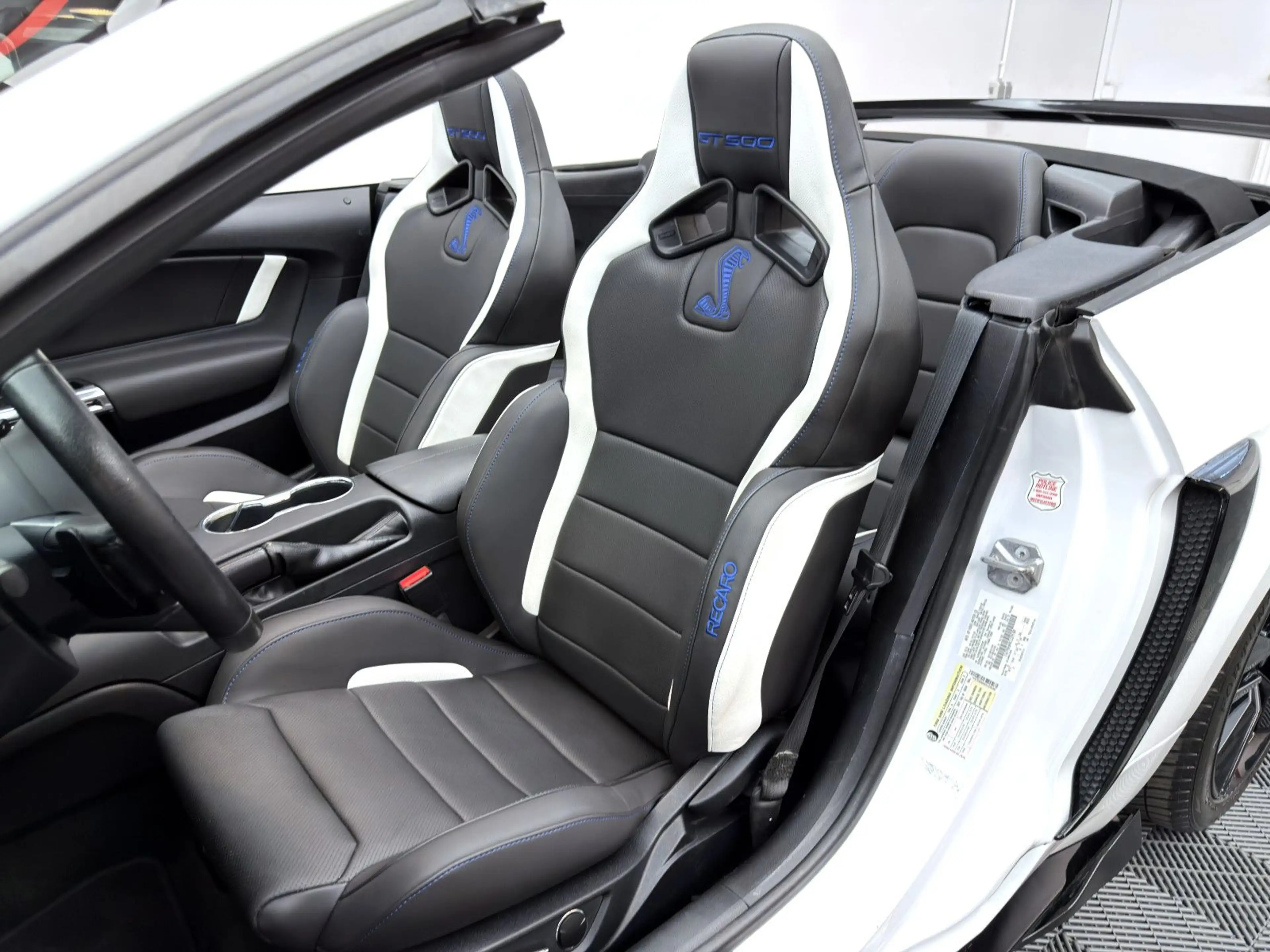 Ford Mustang Cabrio Automatik *Shelby Umbau* — photo 13