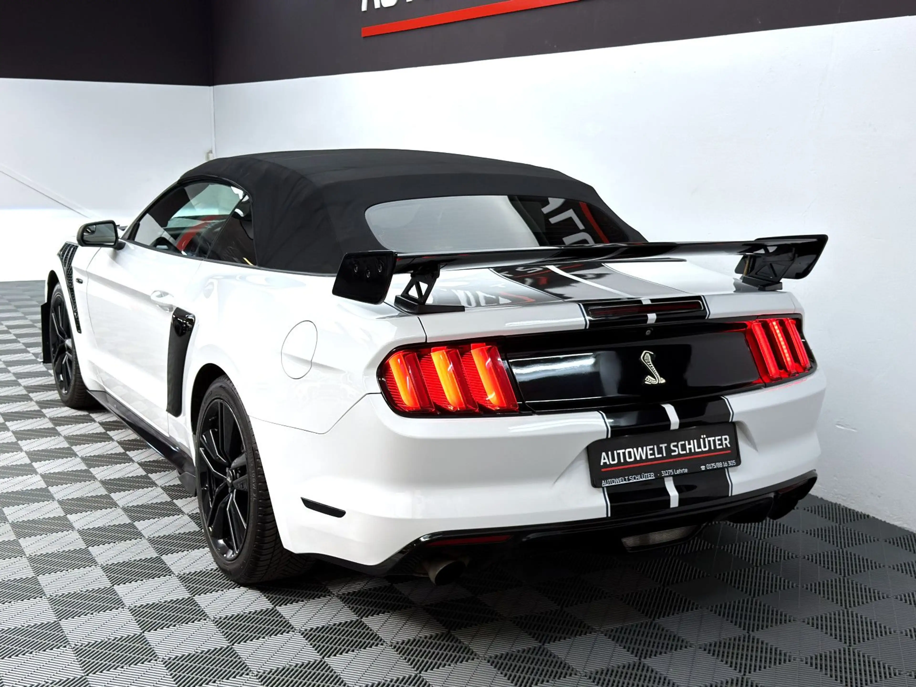 Ford Mustang Cabrio Automatik *Shelby Umbau* — photo 3