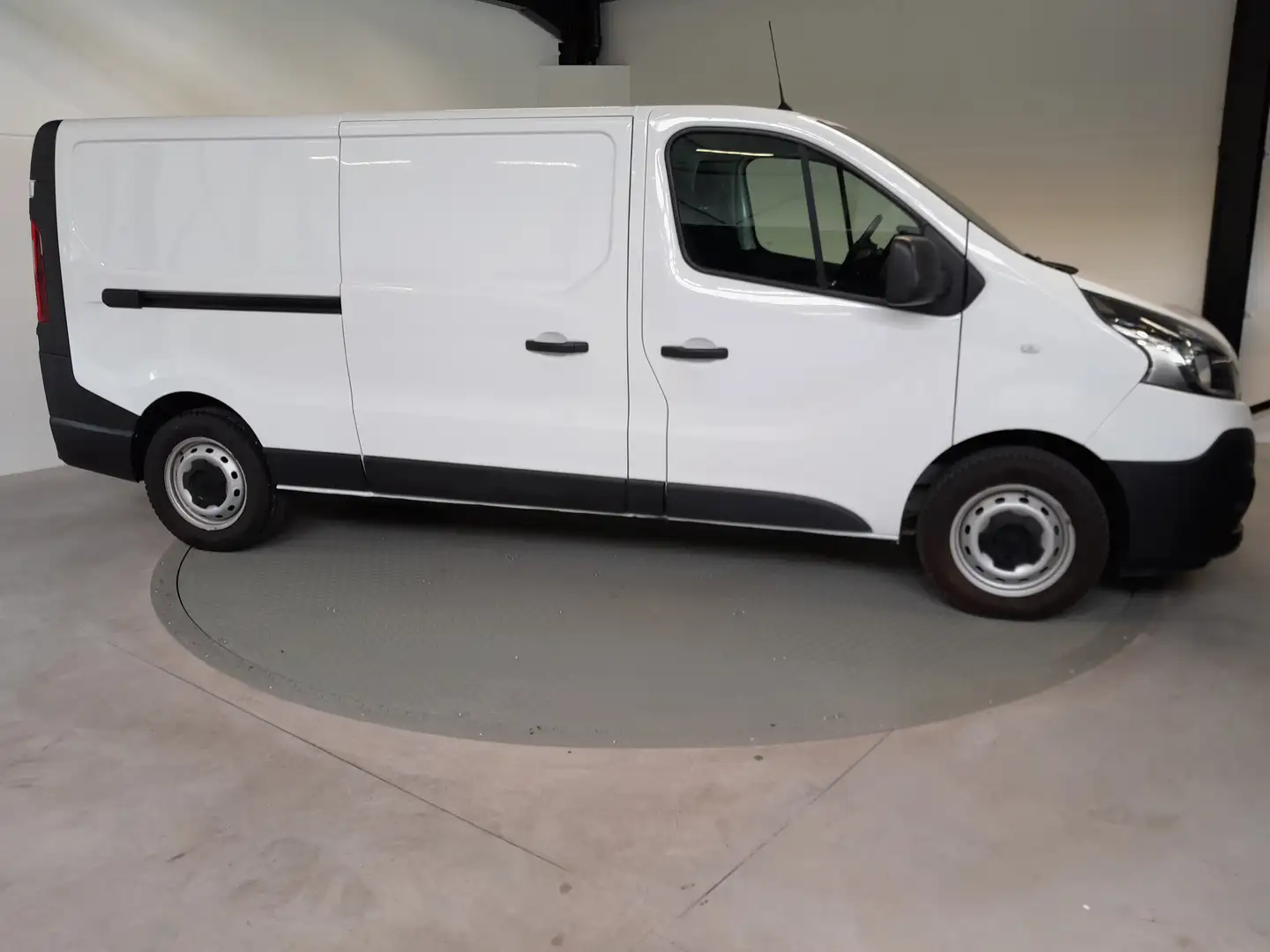 Renault Trafic 2.0 dCi 29 L2H1 Grand Confort Blanc - 2