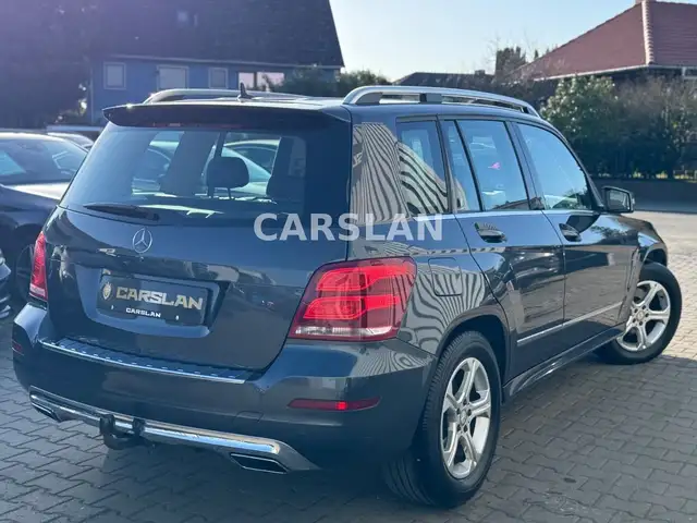 Mercedes-Benz GLK view 6