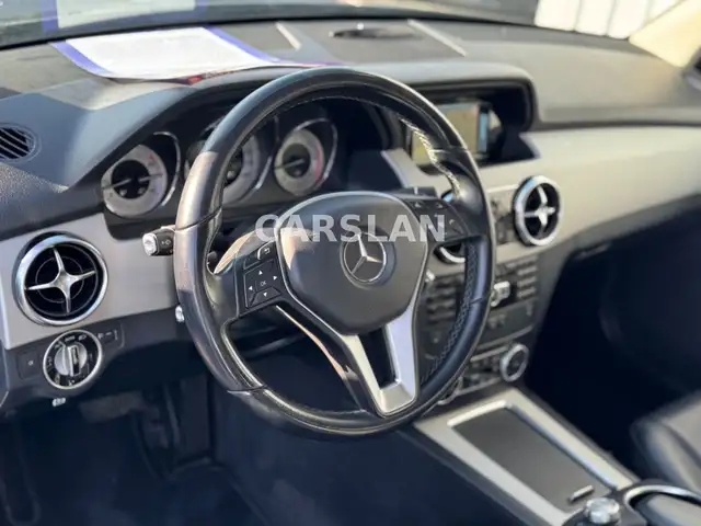 Mercedes-Benz GLK view 14