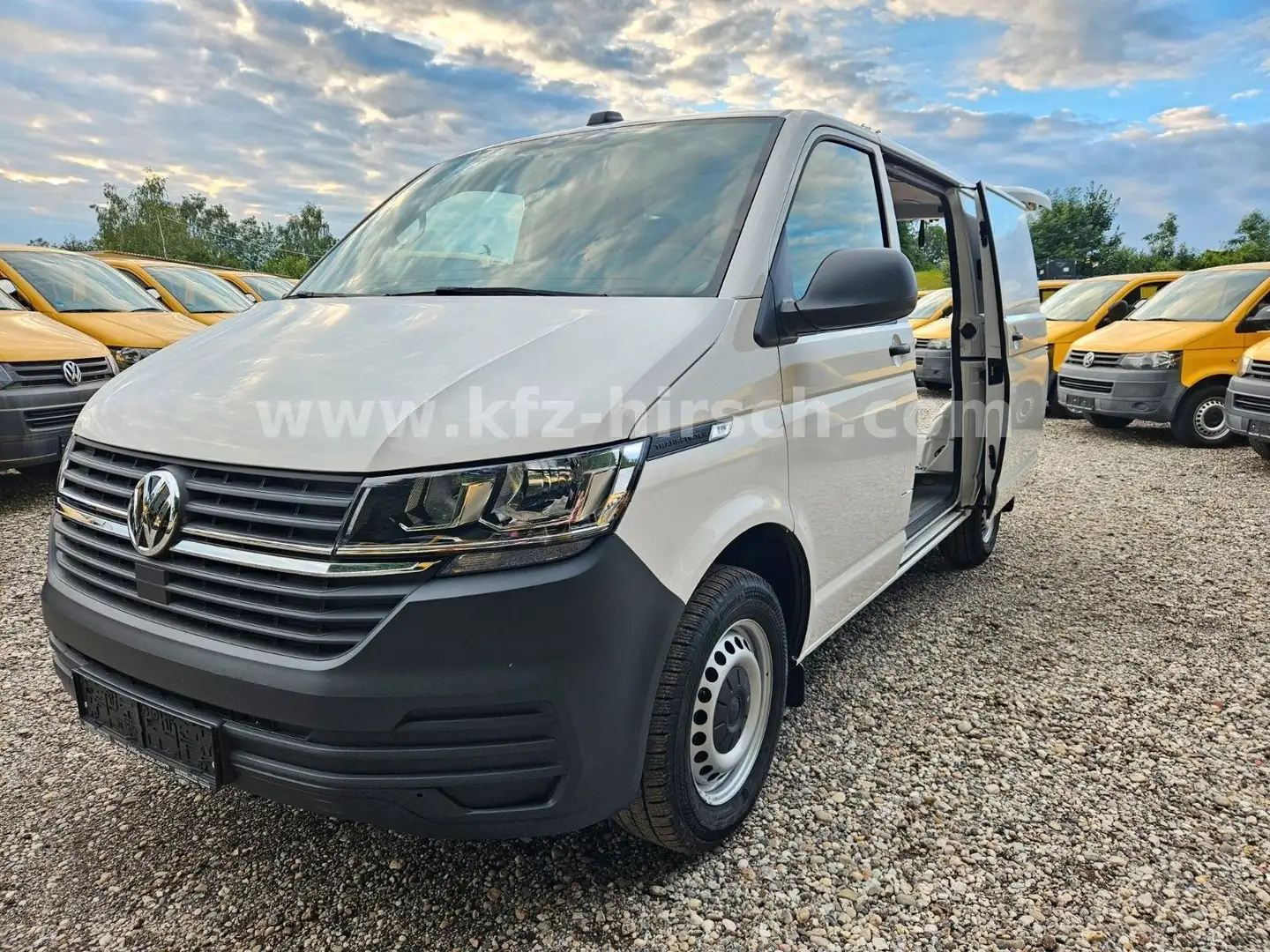 Volkswagen T6 Transporter T6 2xSchiebetüre!org.3.557KM|1.Hd|110KW|2.0TDI| Weiß - 1