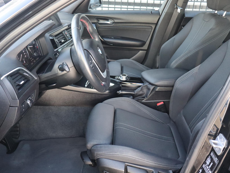 BMW 118 1-serie 118i Automaat Executive | NAVI | 18 INCH | — photo 7