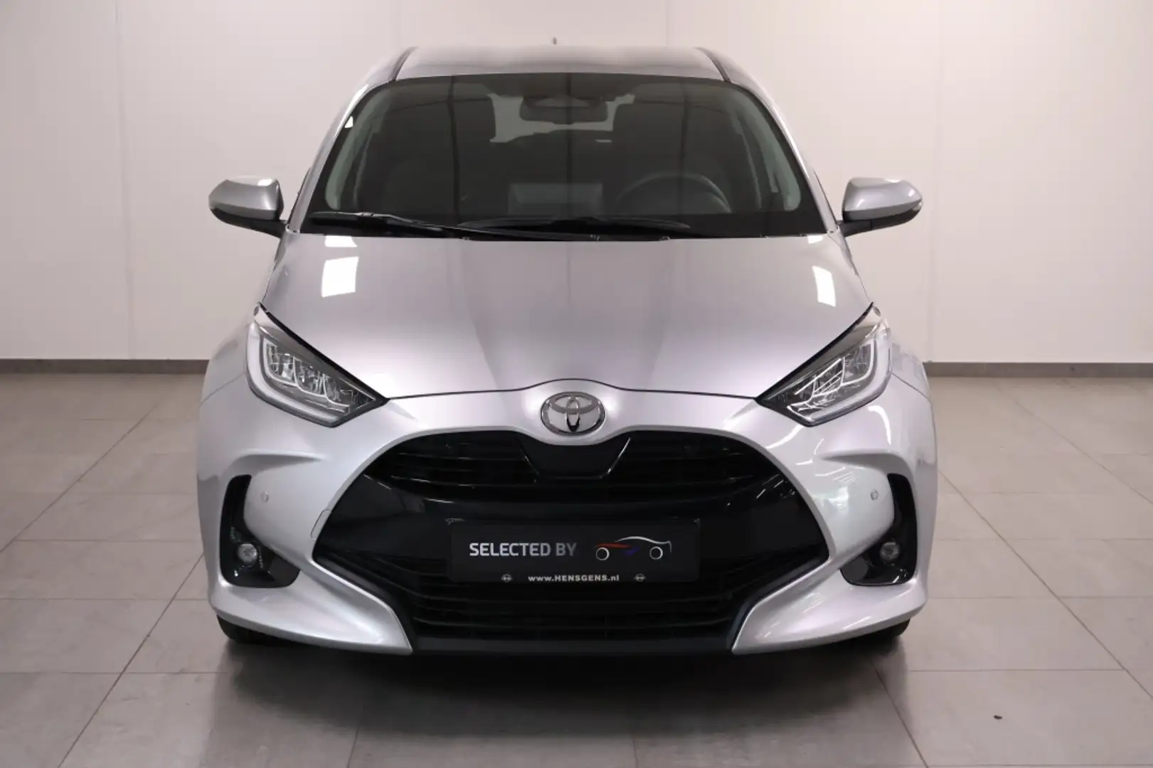 Toyota Yaris 1.5 Hybride 115 First Edition | PDC V+A Argent - 2