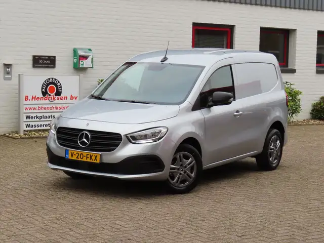 Mercedes-Benz Citan GB 108CDI L1 PRO/ Bumpers in kleur/ Apple Carplay/