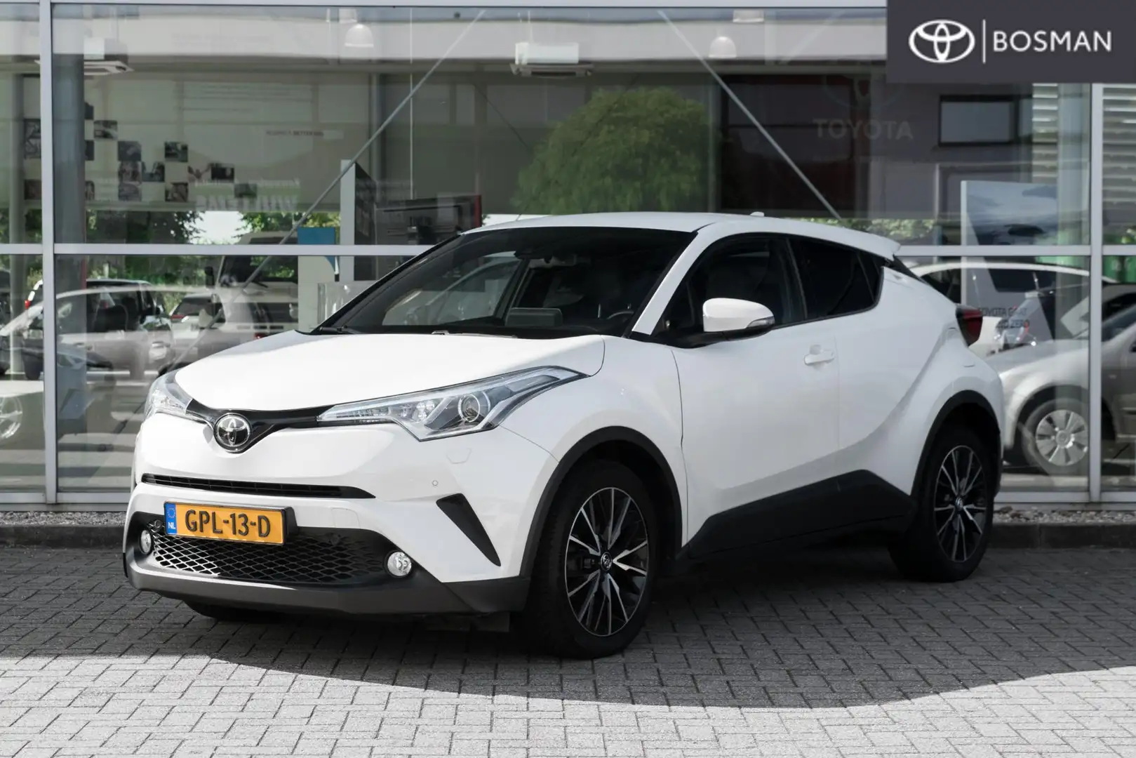 Toyota C-HR 1.2 Executive Wit - 1
