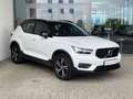 Volvo XC40 D4 AWD Geatronic AHK.Navi.RfK.LED.Allrad Wit - thumbnail 2